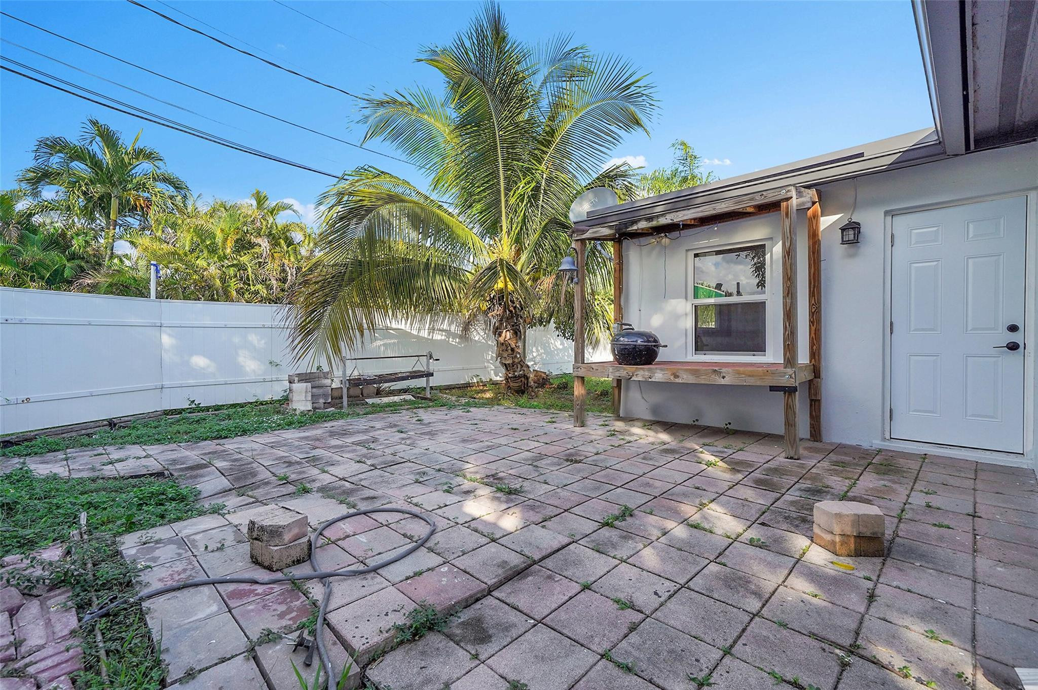 29 SE 8th St