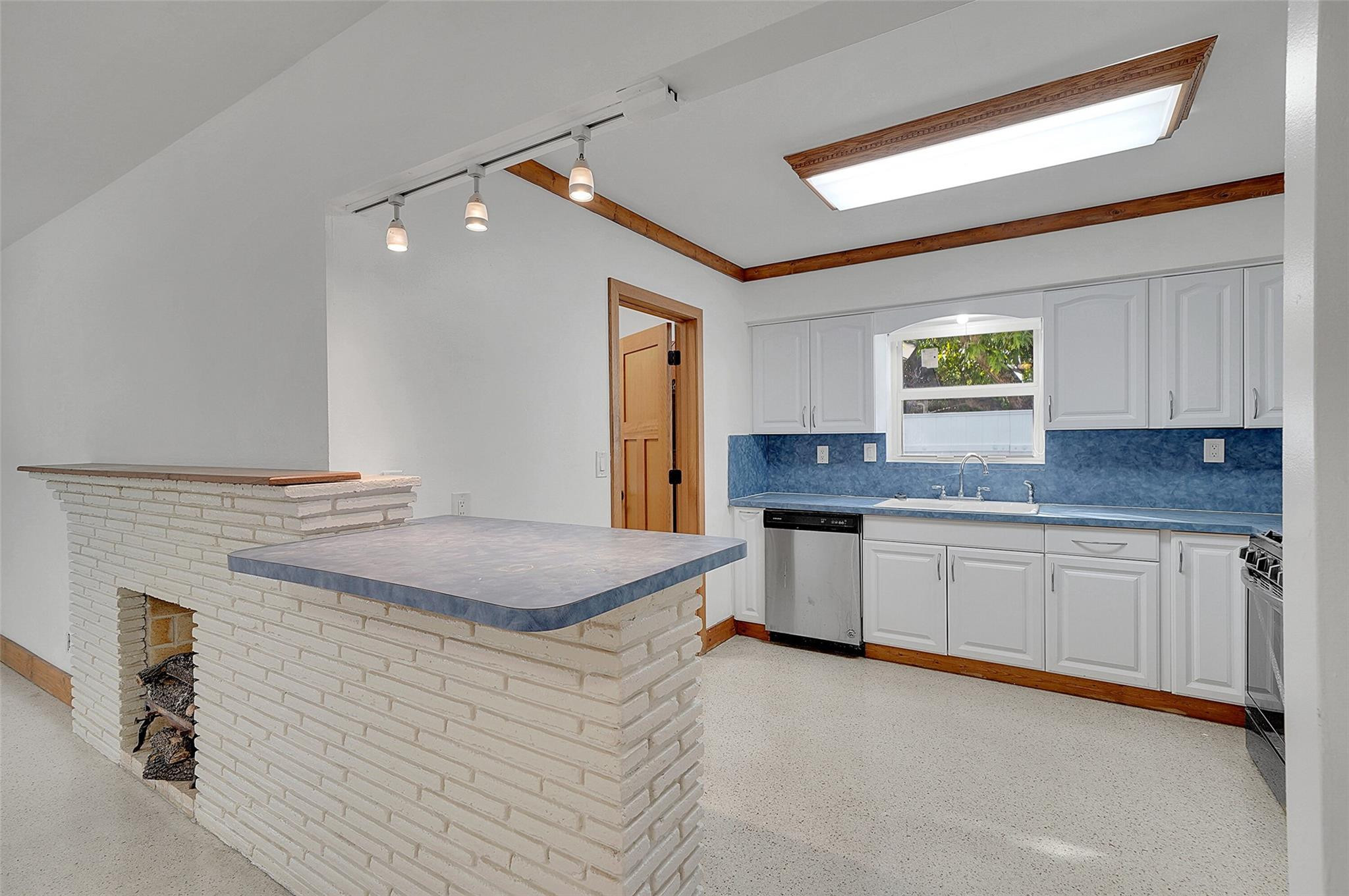 29 SE 8th St
