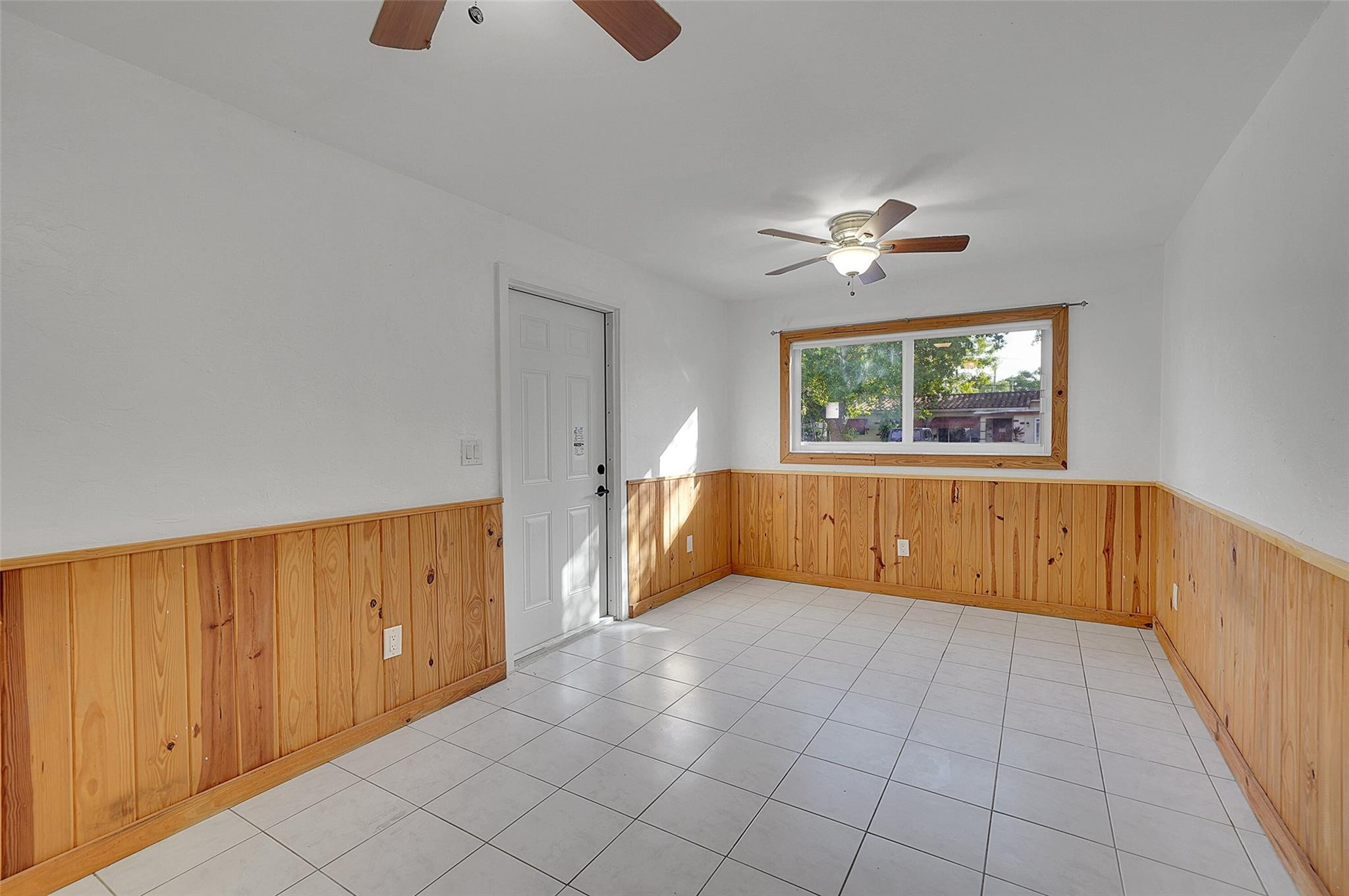 29 SE 8th St