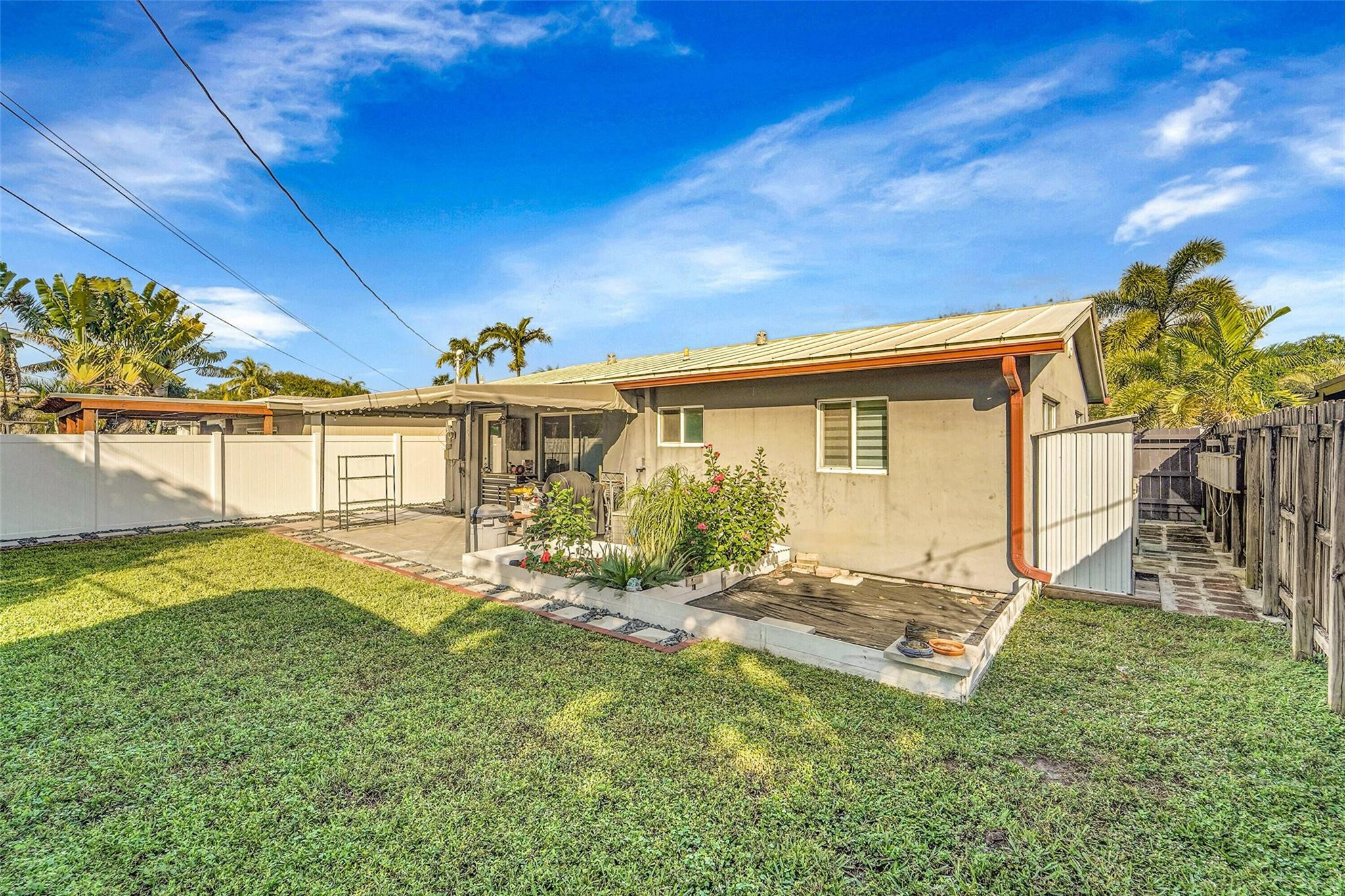 380 NW 47th Ct