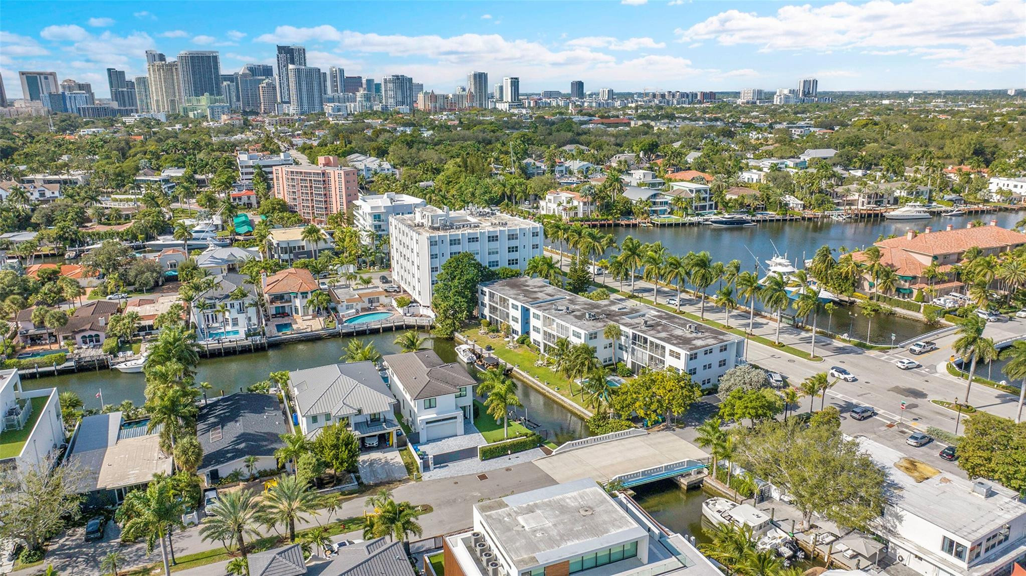 1790 E Las Olas Blvd 25