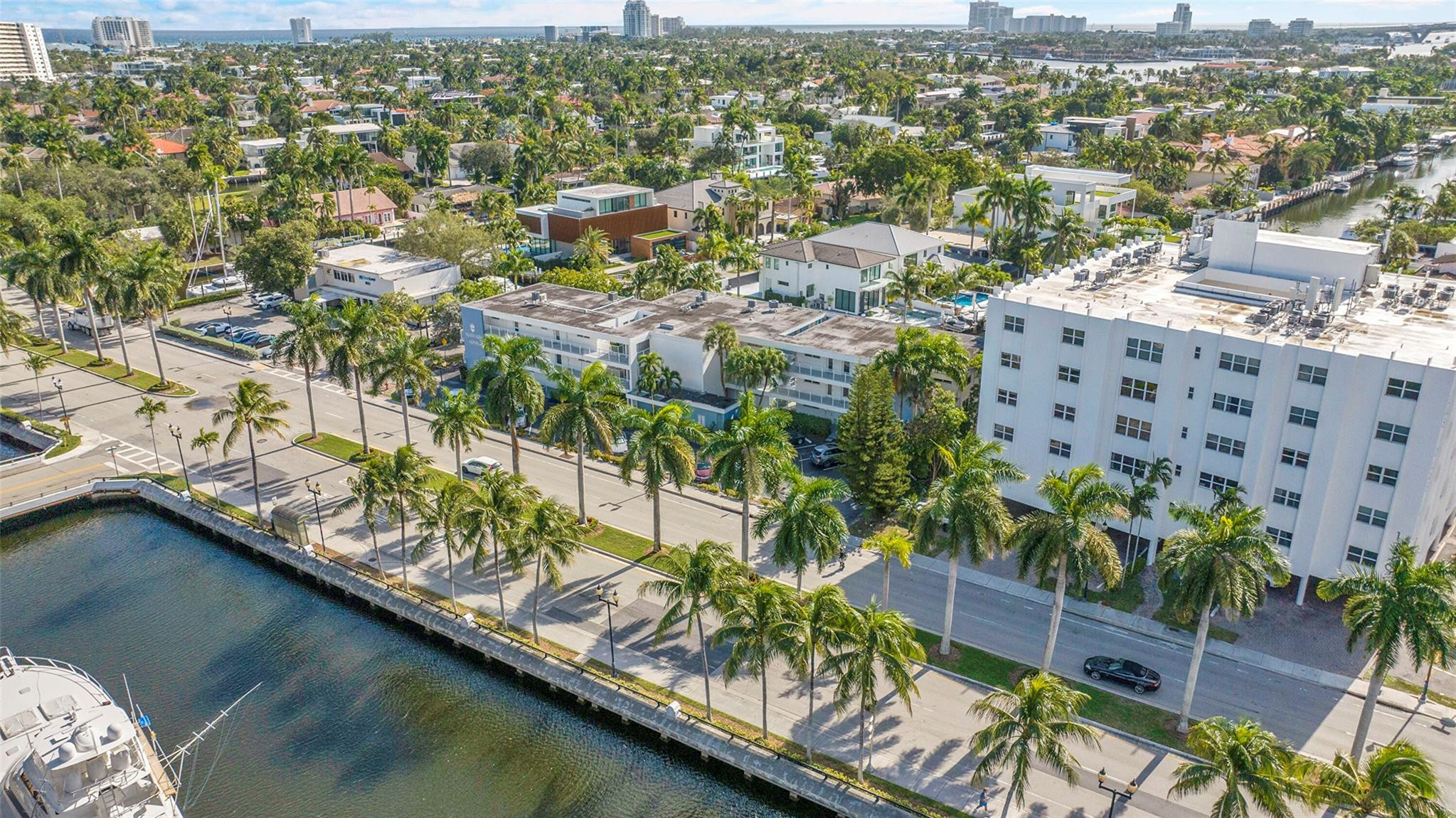 1790 E Las Olas Blvd 25