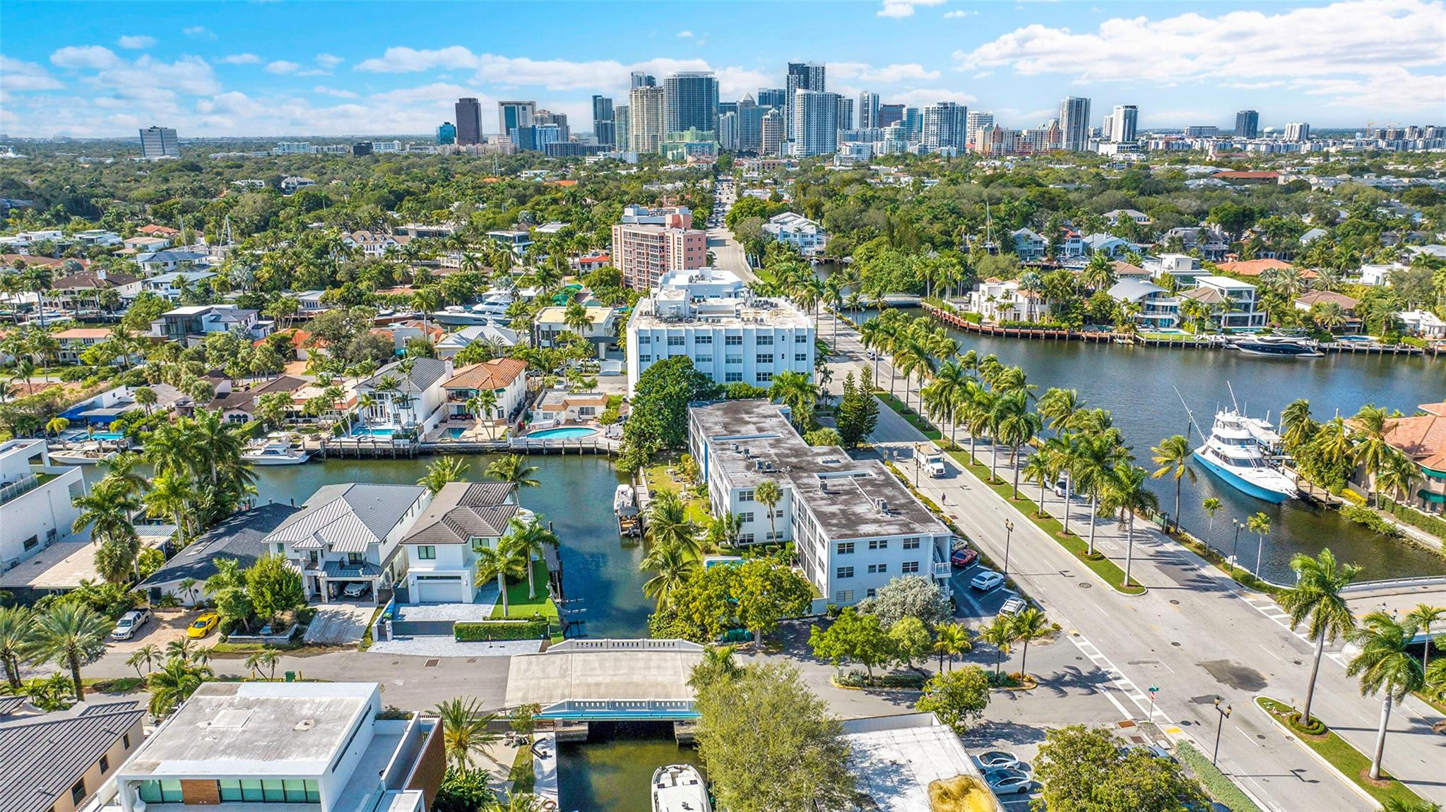 1790 E Las Olas Blvd 25