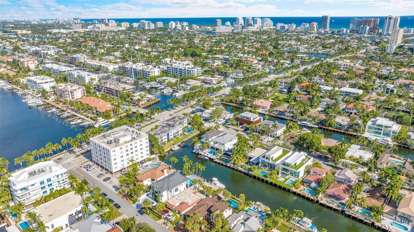 1790 E Las Olas Blvd 25