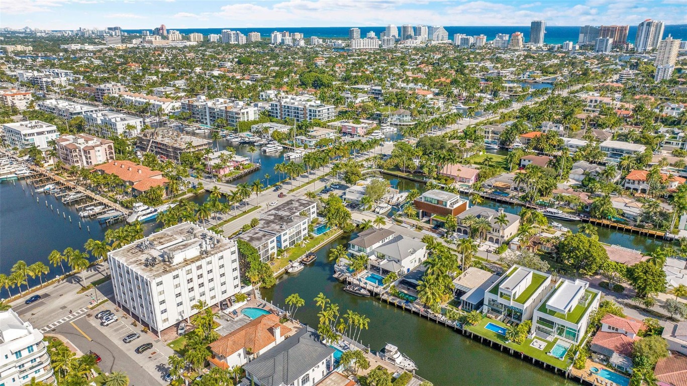 1790 E Las Olas Blvd 25