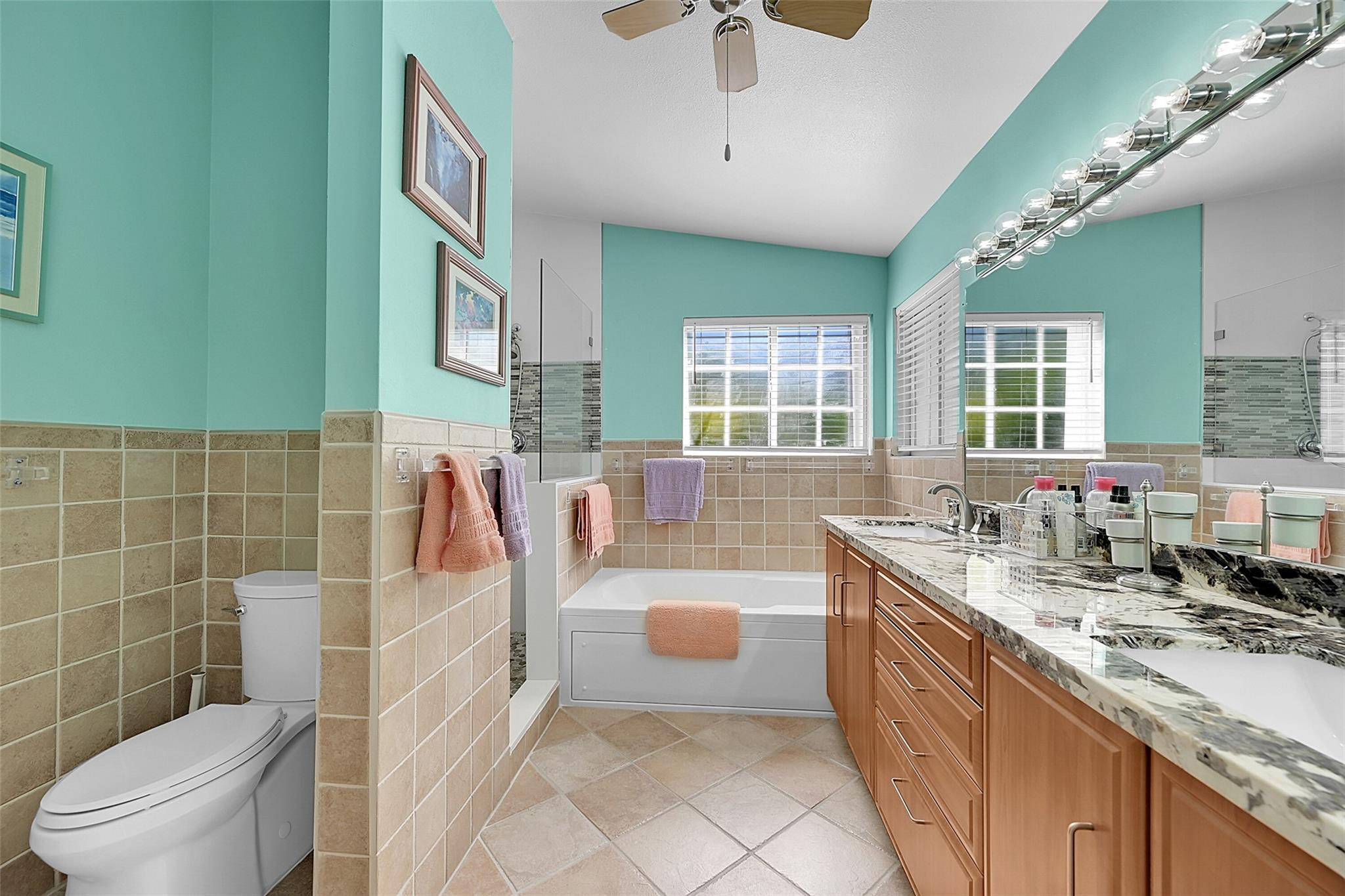 2922 Port Royale Ln 2922