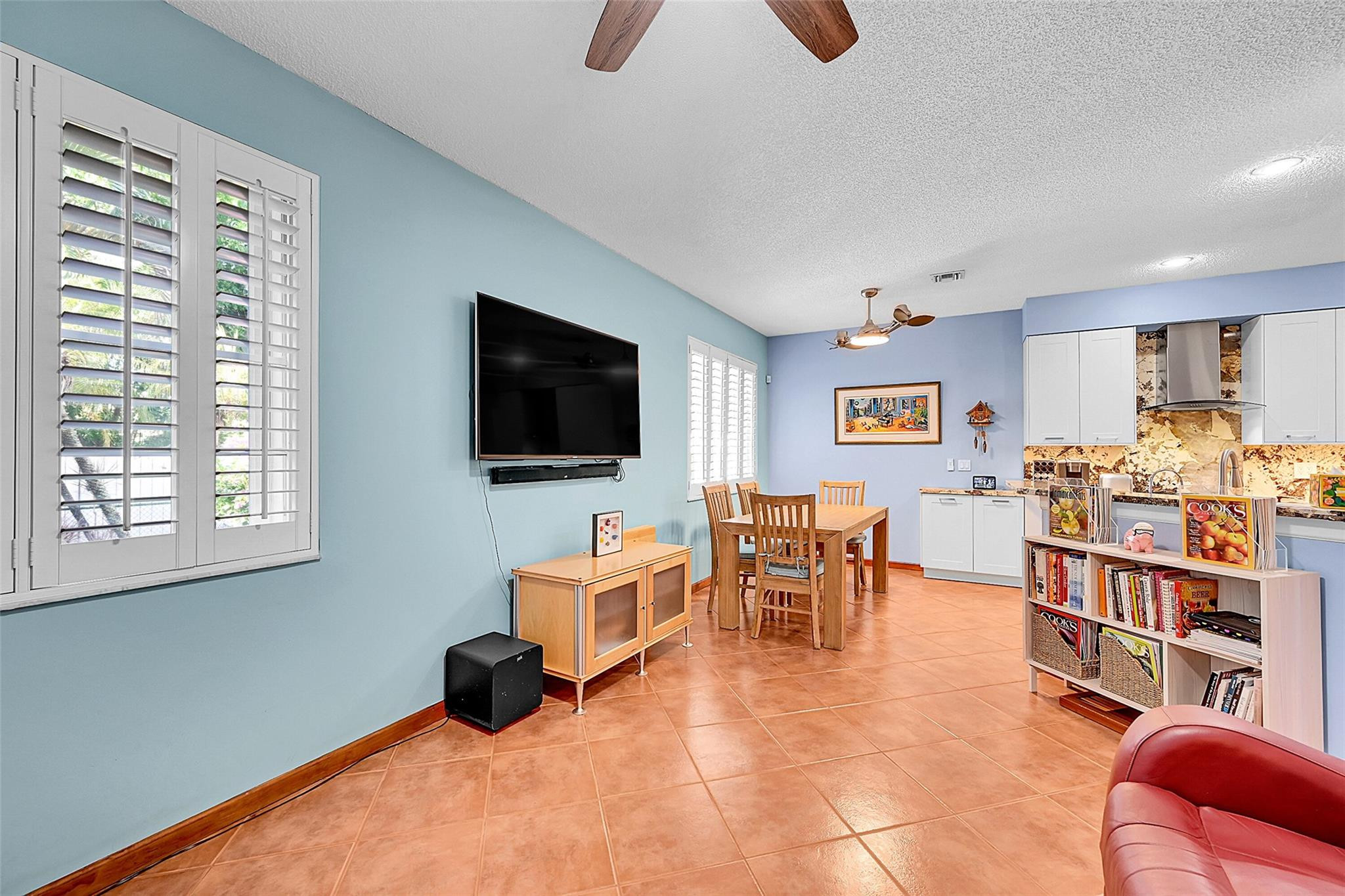 2922 Port Royale Ln 2922