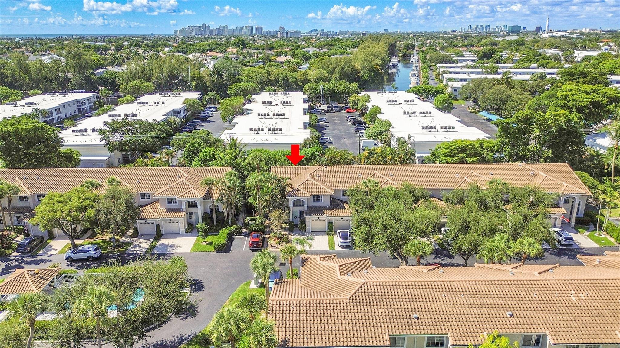 2922 Port Royale Ln 2922
