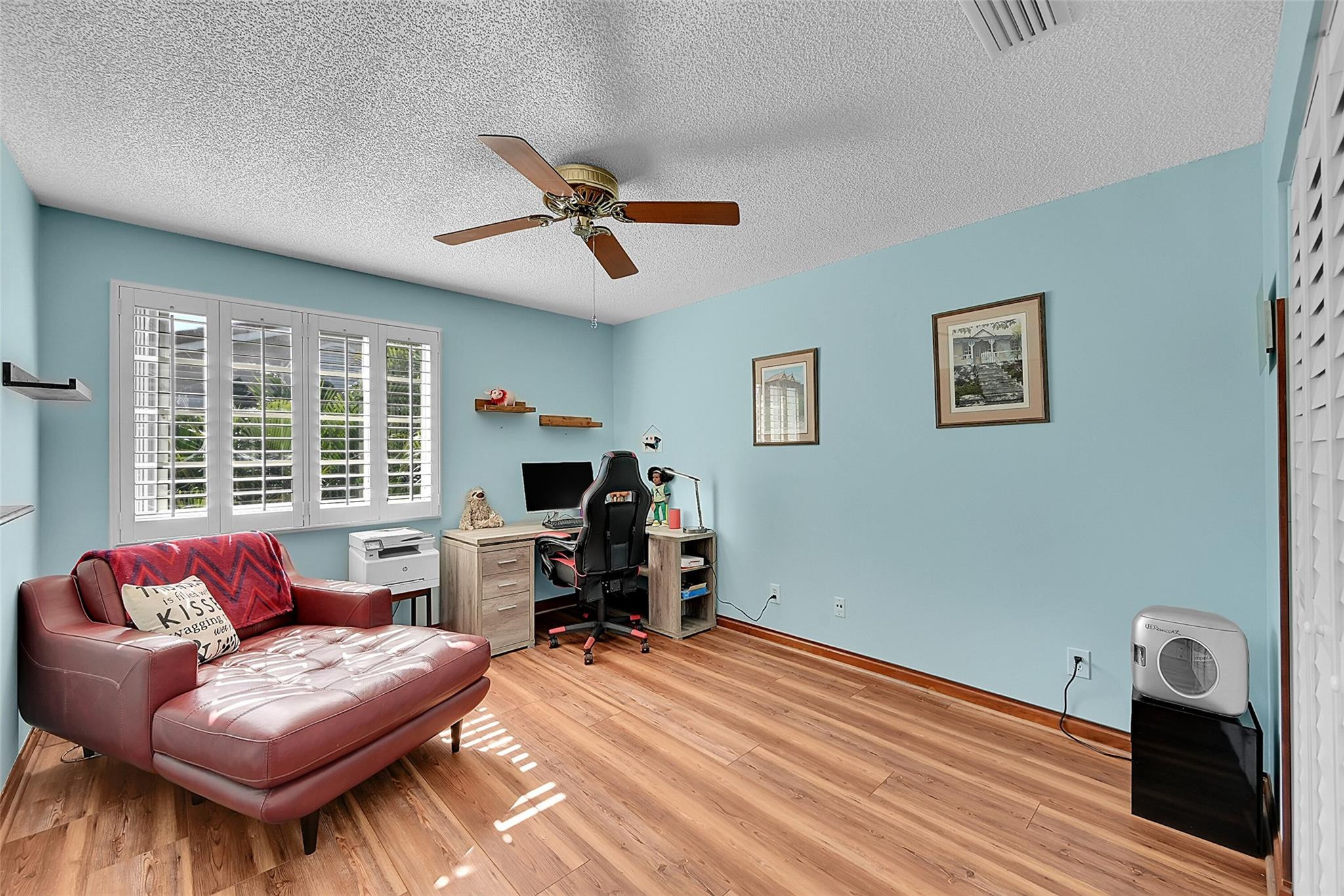 2922 Port Royale Ln 2922