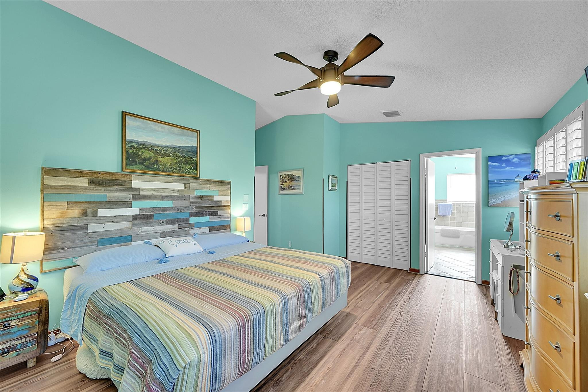 2922 Port Royale Ln 2922