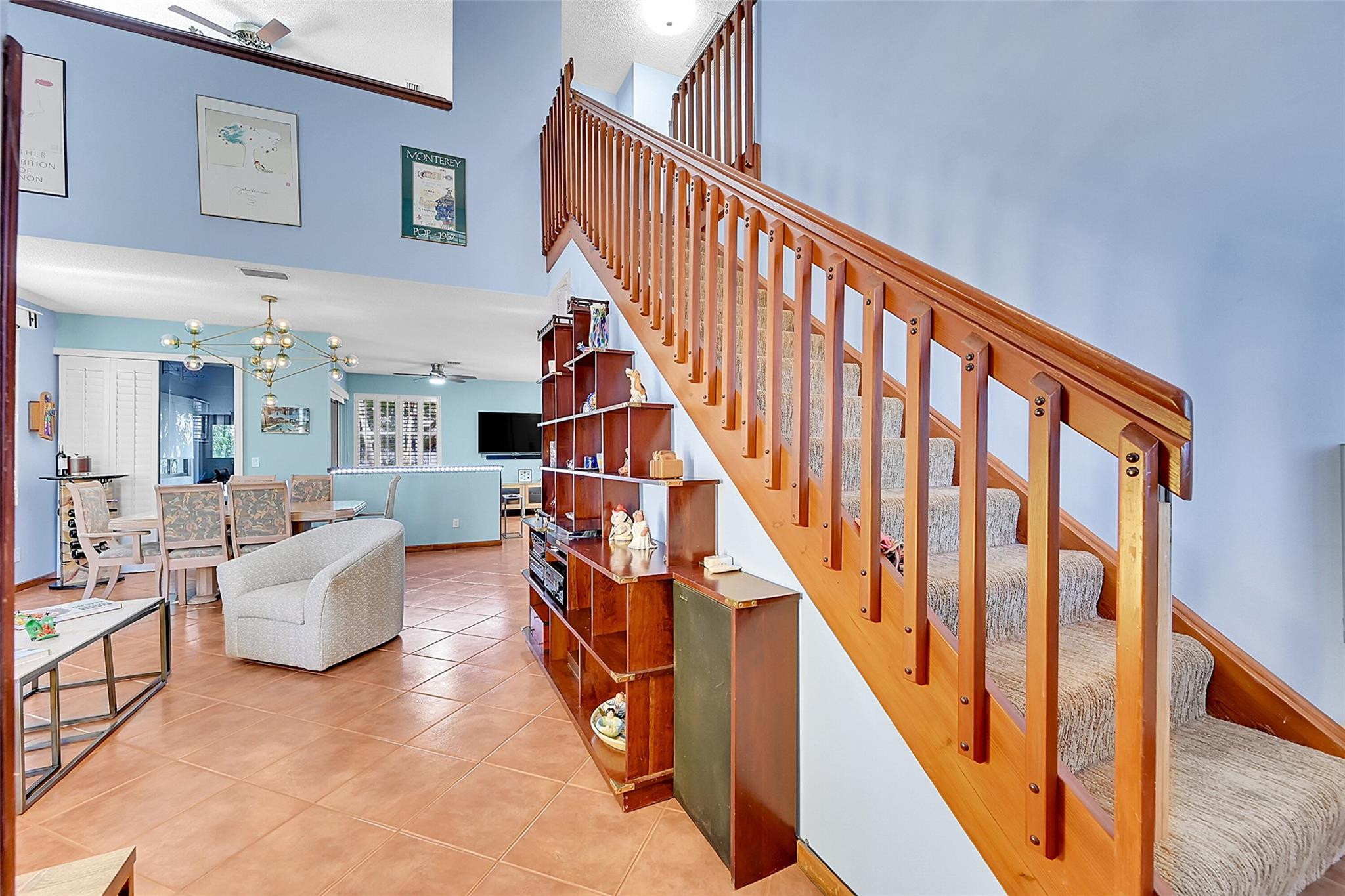 2922 Port Royale Ln 2922