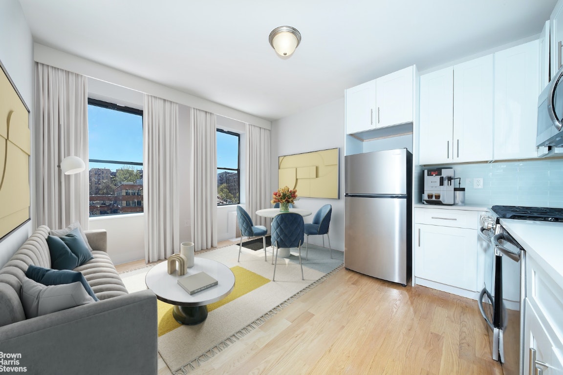 105 BENNETT Avenue 44B