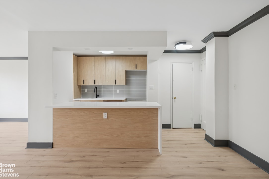 4525 Henry Hudson Parkway W B607