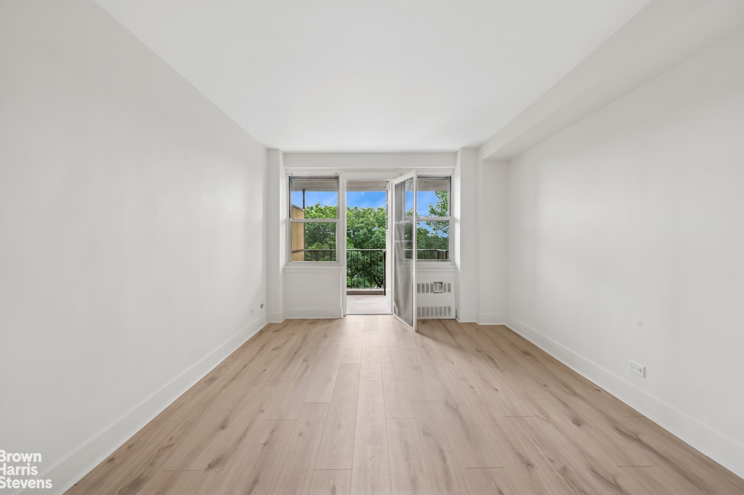 4525 Henry Hudson Parkway W B607