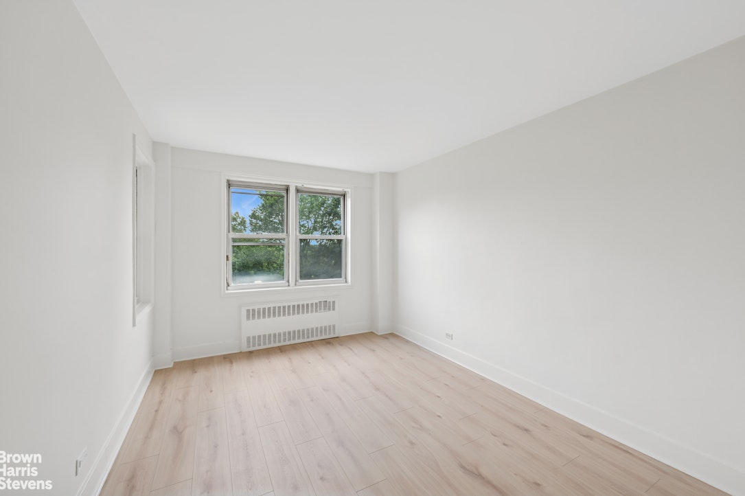 4525 Henry Hudson Parkway W B607