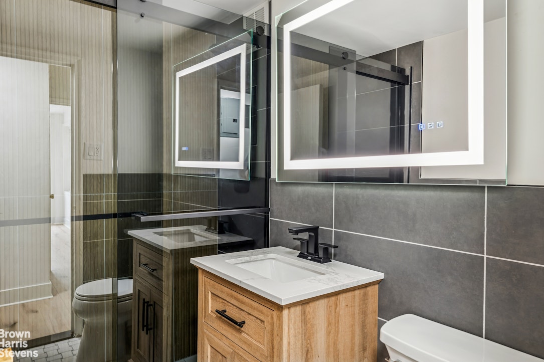 4525 Henry Hudson Parkway W B607