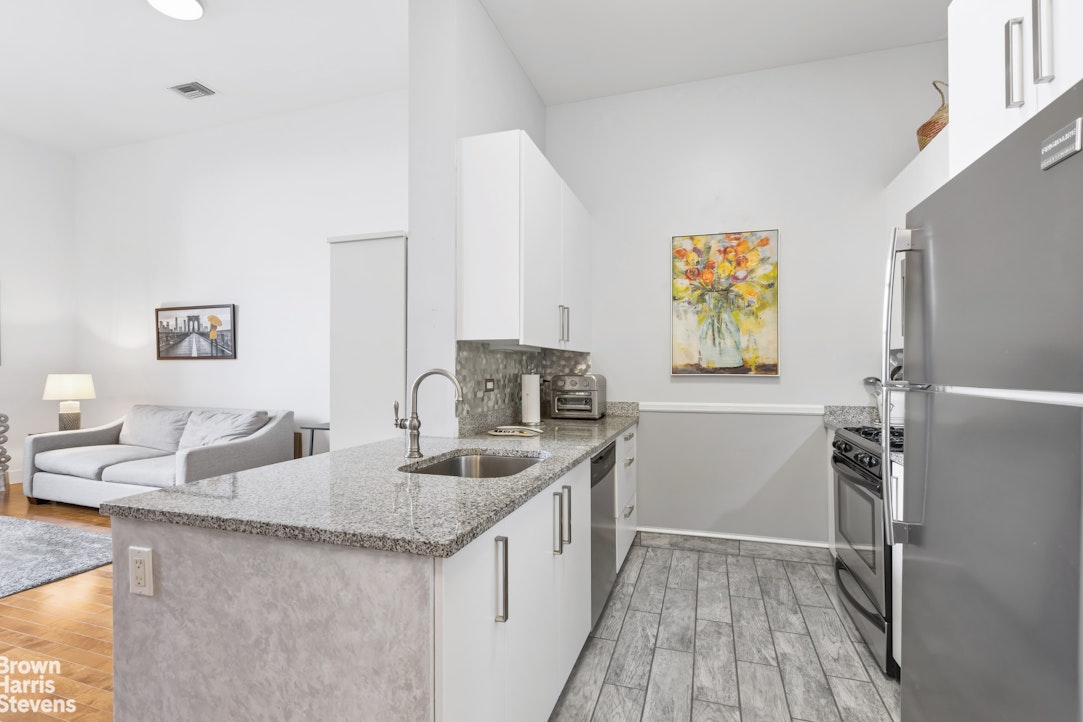 220 W 148TH Street 3N