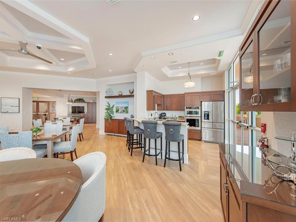 4811 Island Pond CT # 402