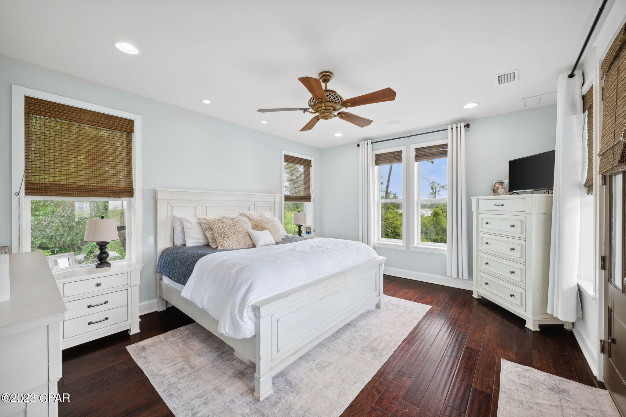 9734 Summer Creek Drive