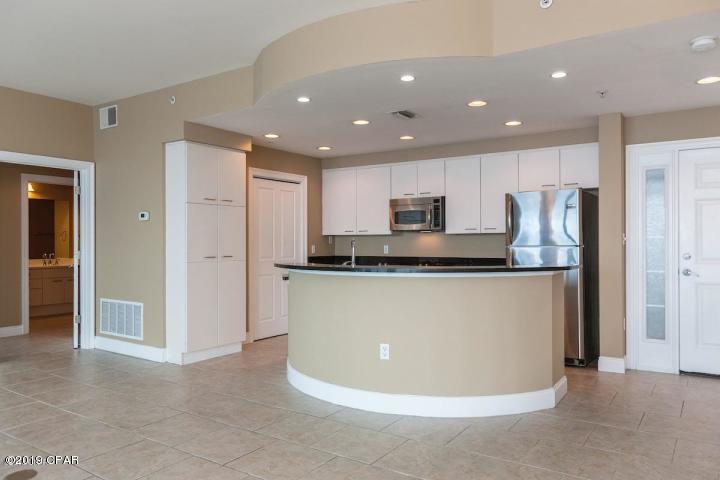 6422 W Highway 98 703