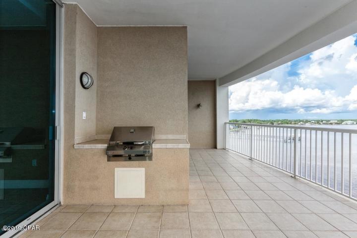 6422 W Highway 98 703