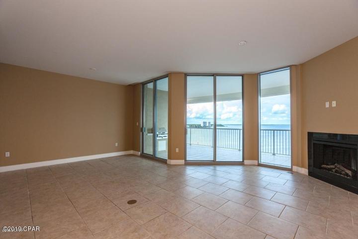 6422 W Highway 98 703