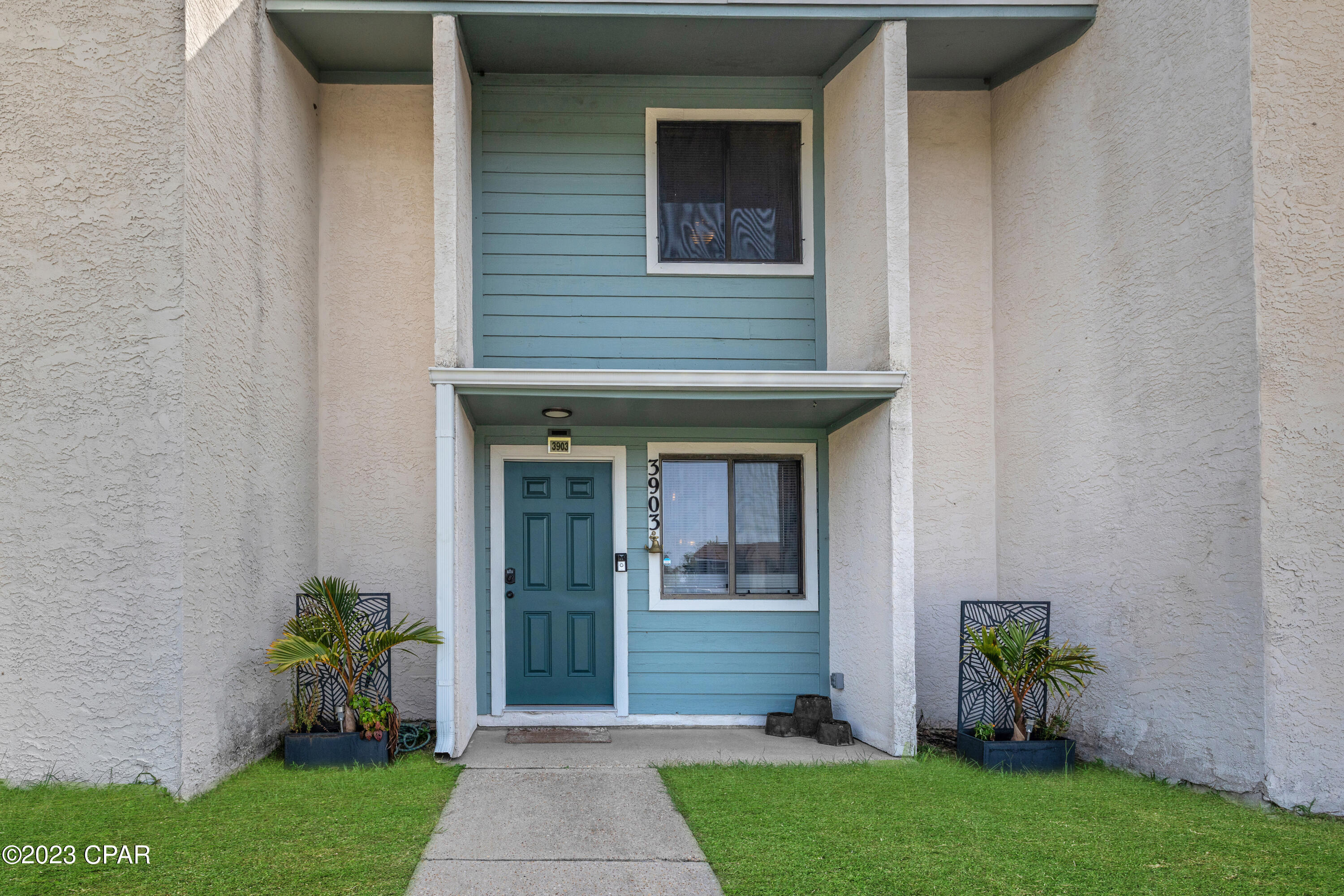 3903 Venetian Circle