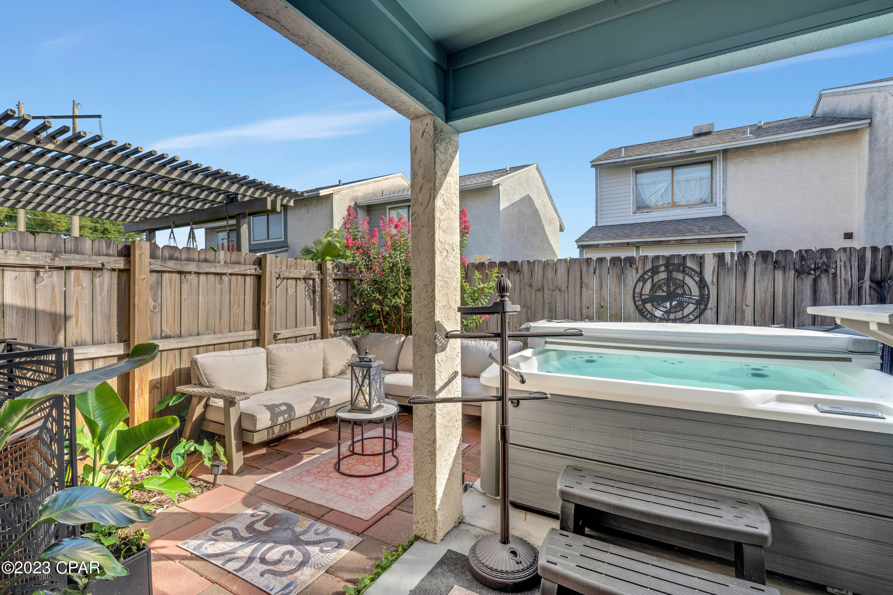 3903 Venetian Circle