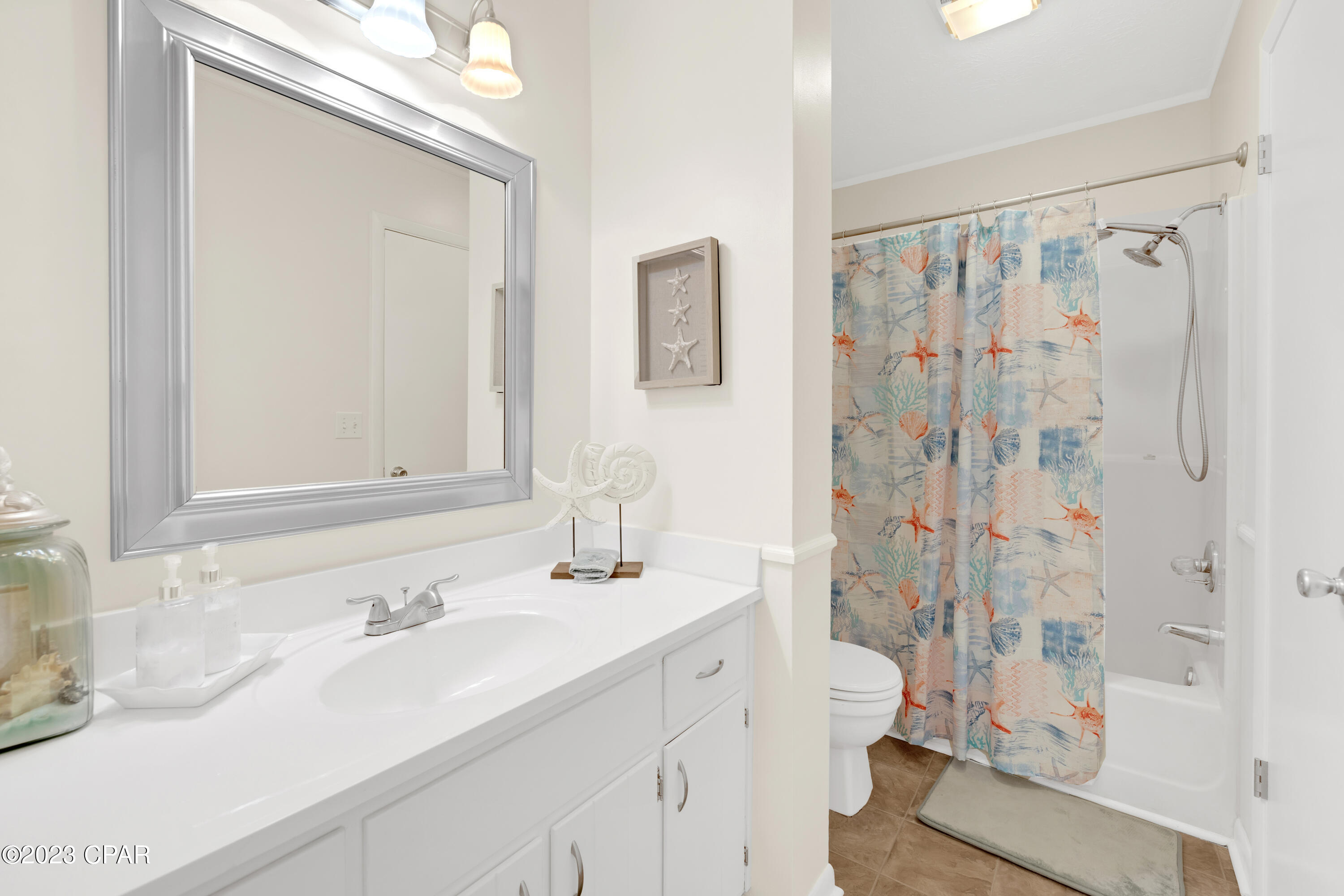 3903 Venetian Circle