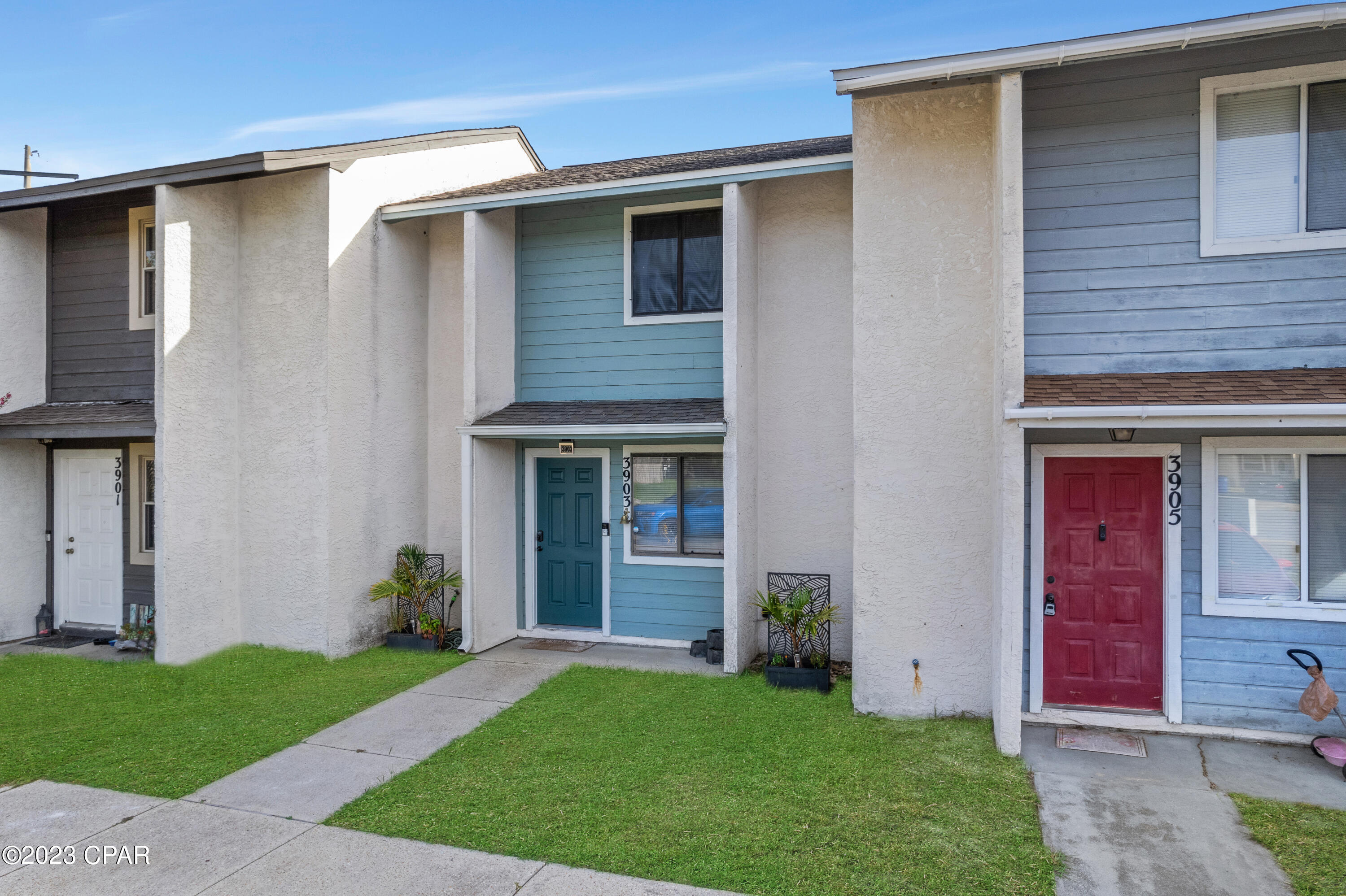 3903 Venetian Circle