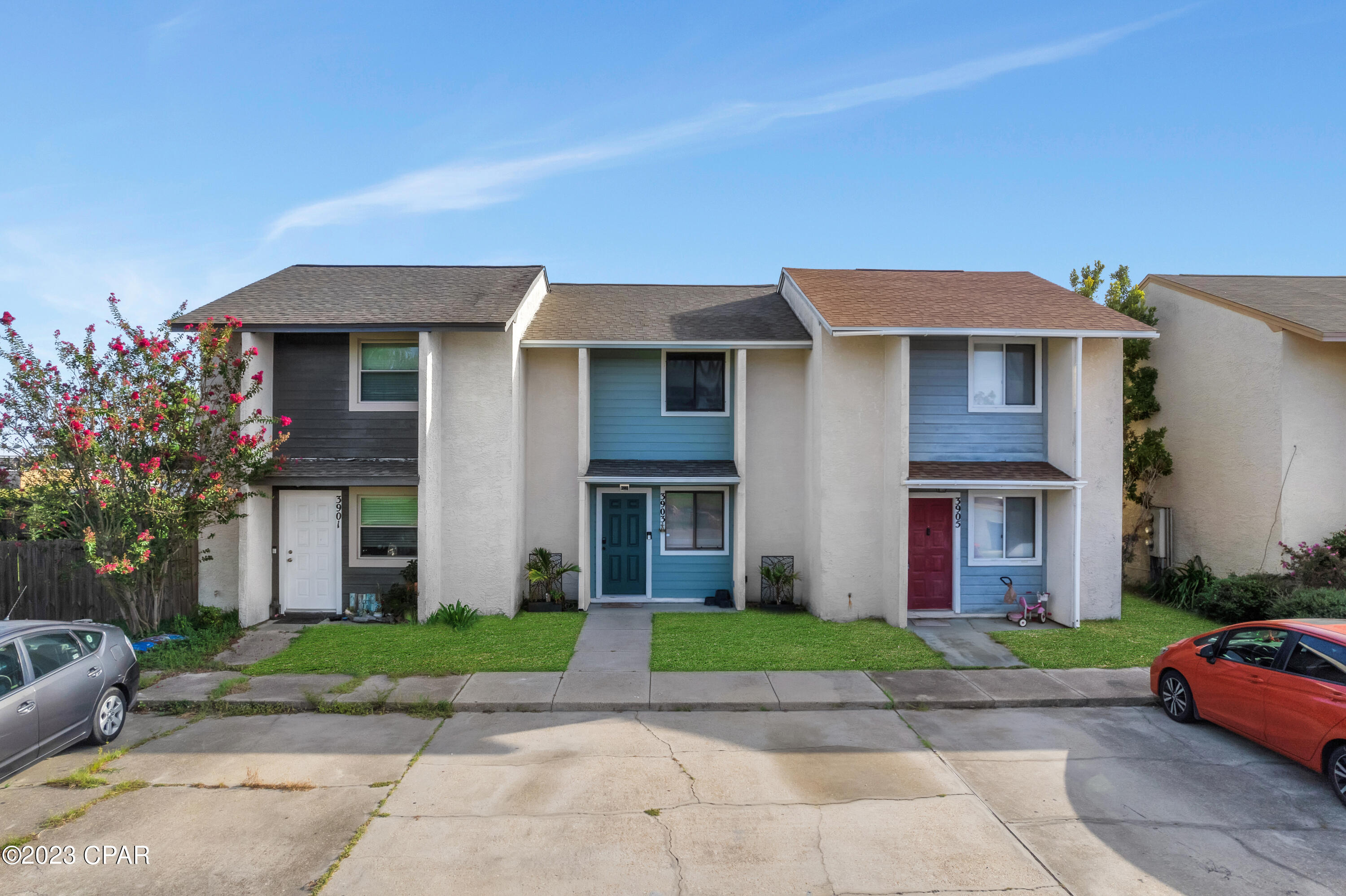 3903 Venetian Circle