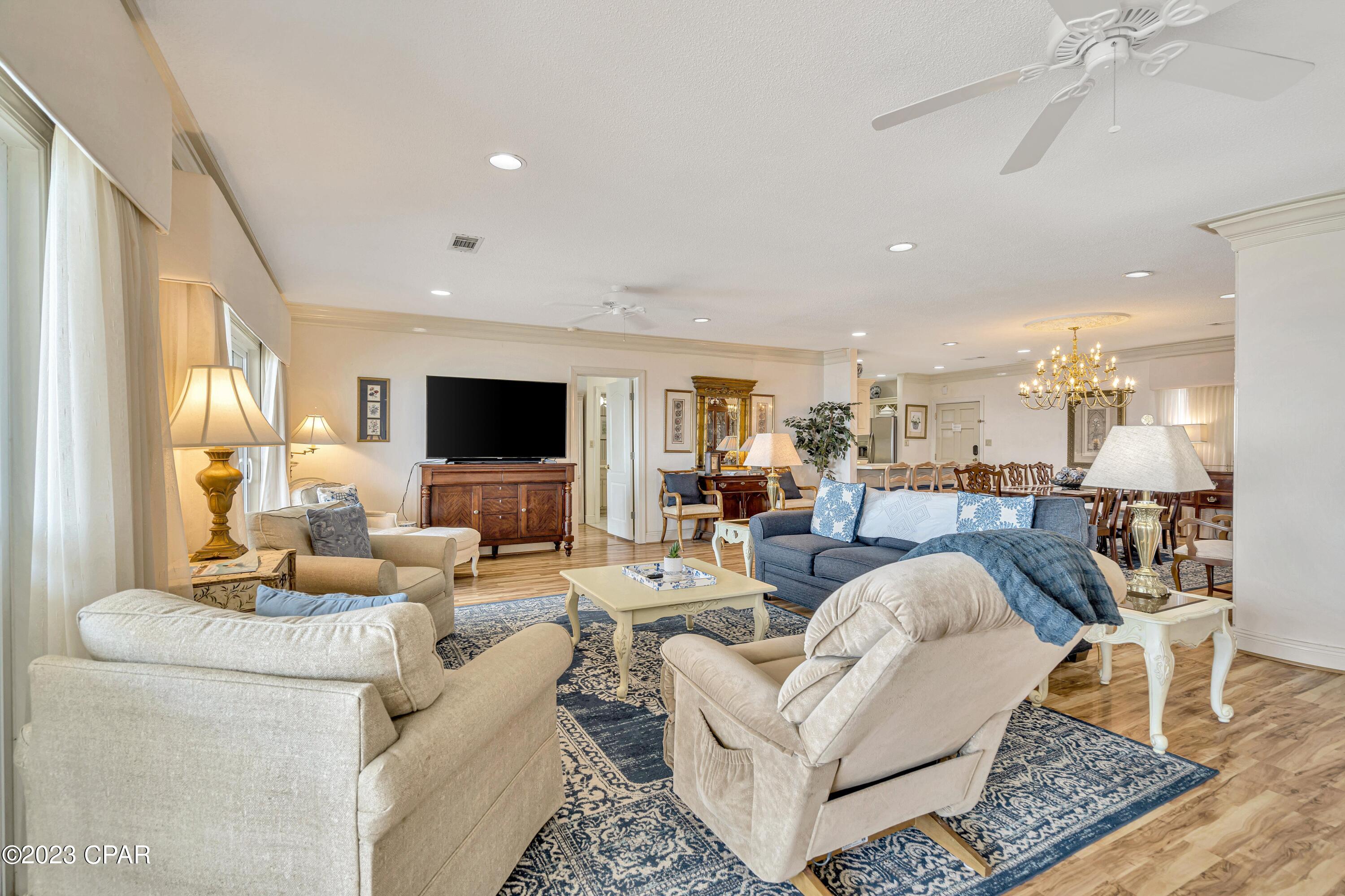 5801 Thomas Drive 1409