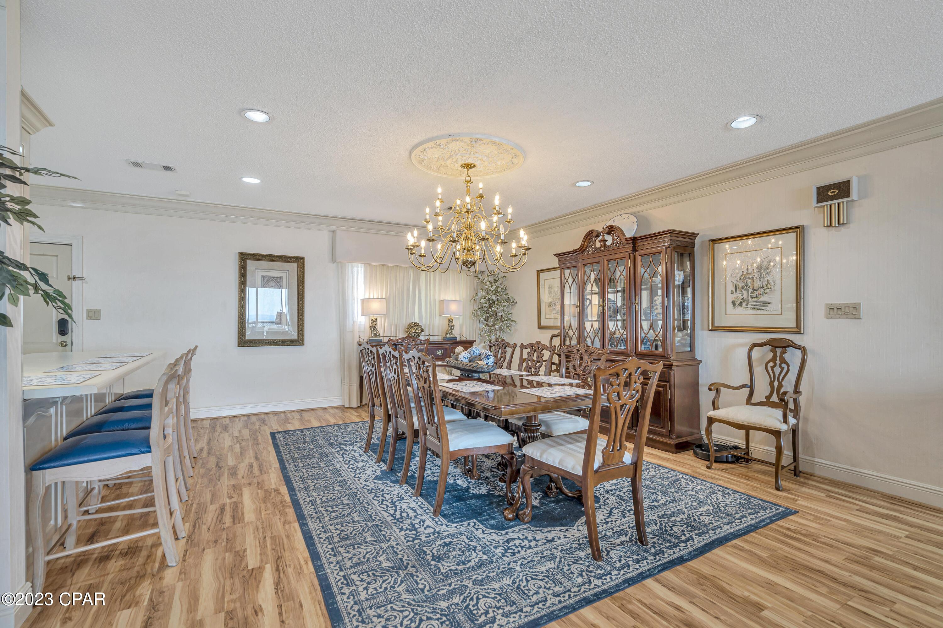 5801 Thomas Drive 1409