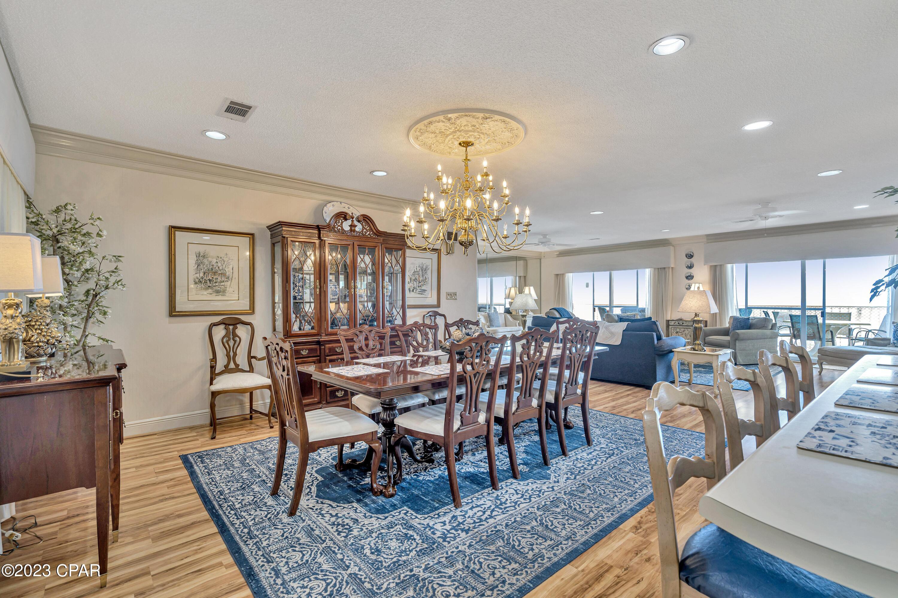 5801 Thomas Drive 1409
