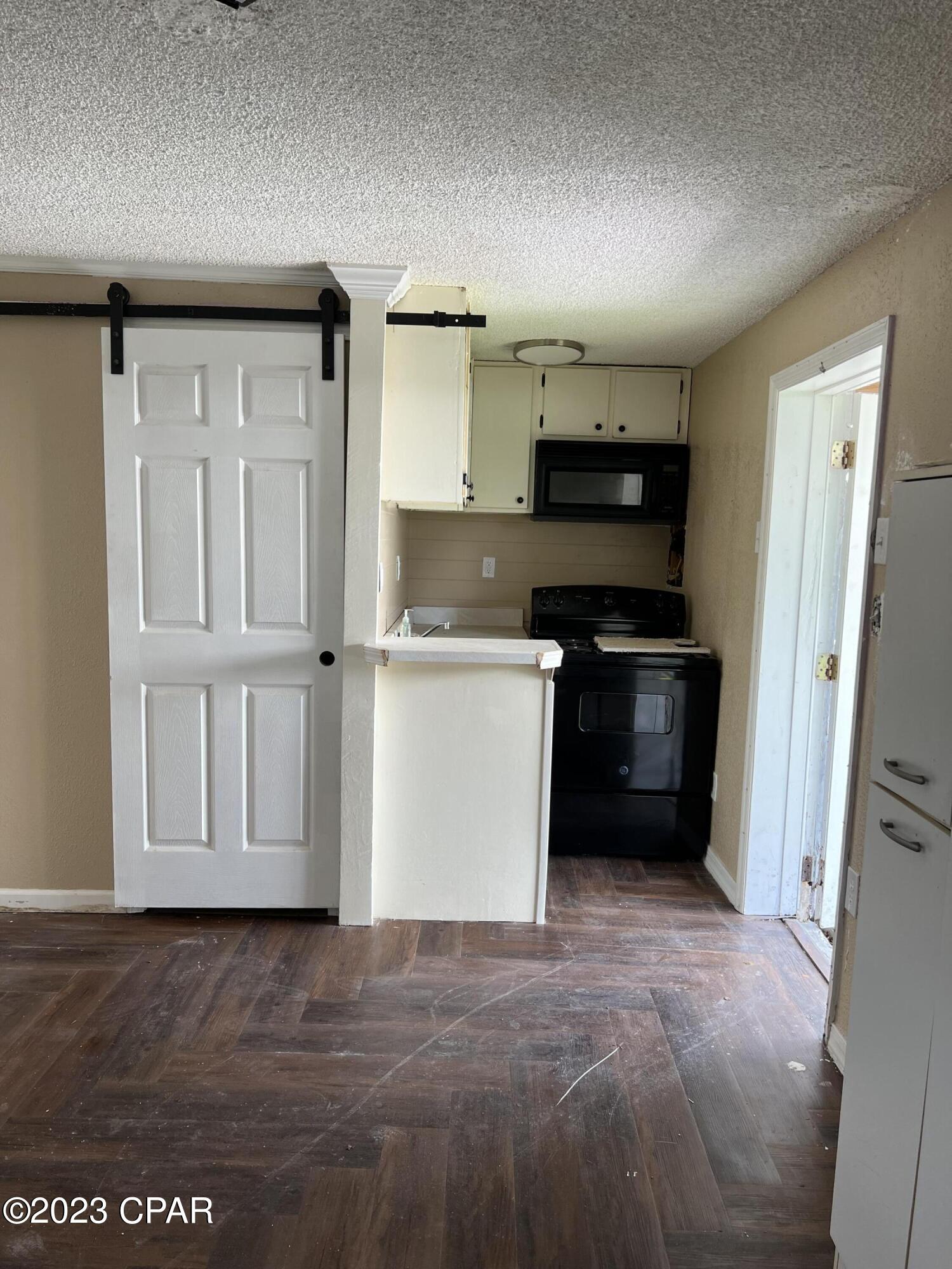 2919 T J MITCHELL Road