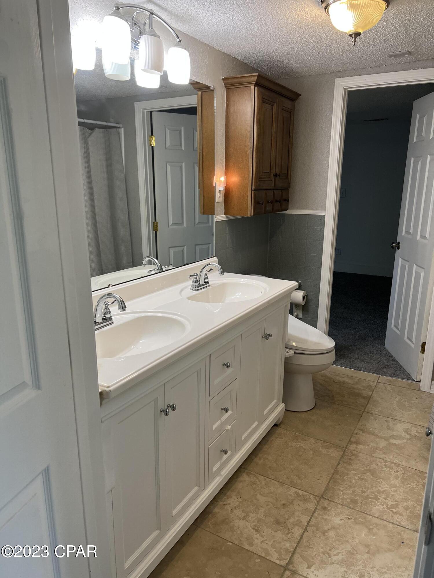 2919 T J MITCHELL Road