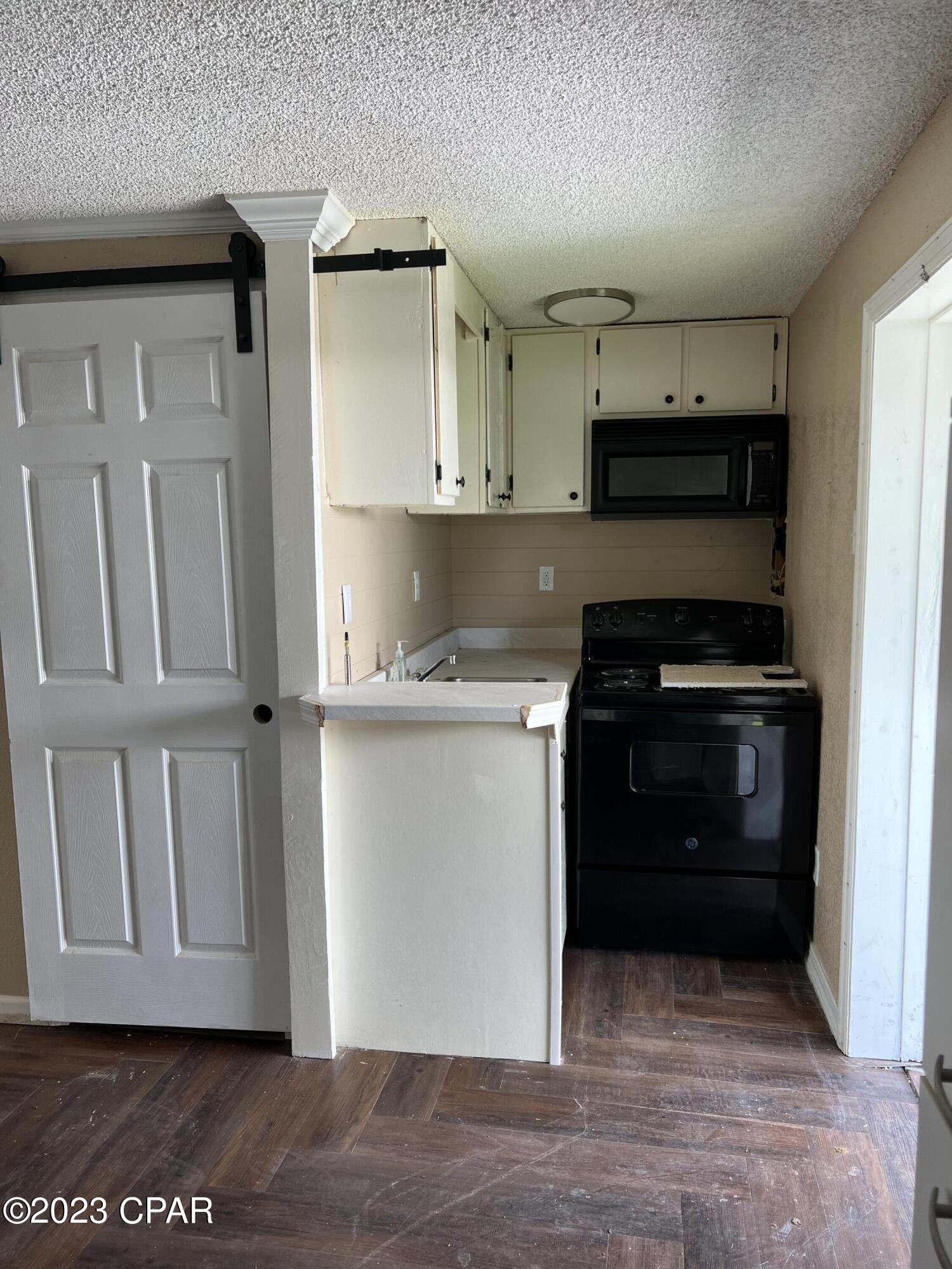 2919 T J MITCHELL Road