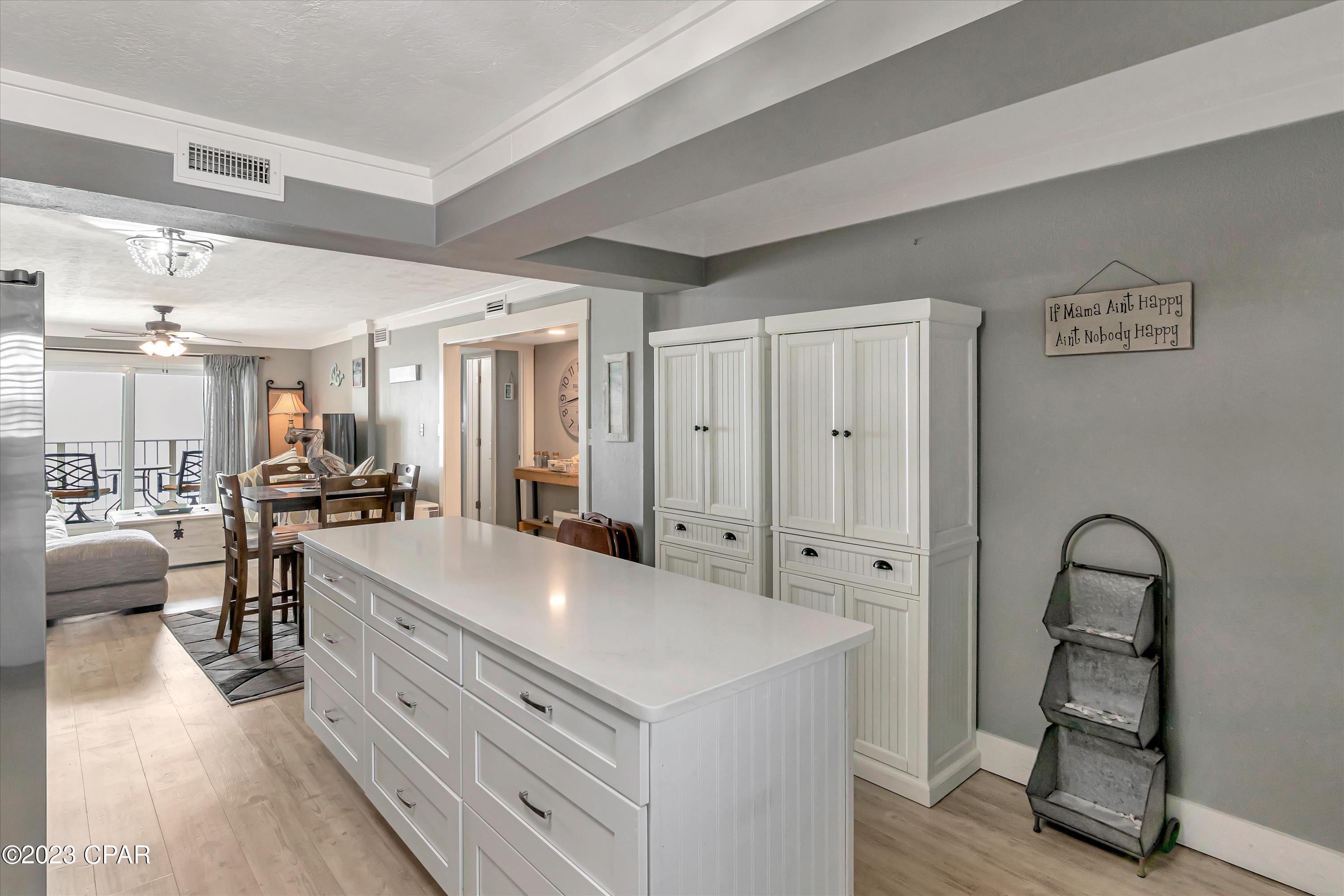 5801 Thomas Drive Drive 1114