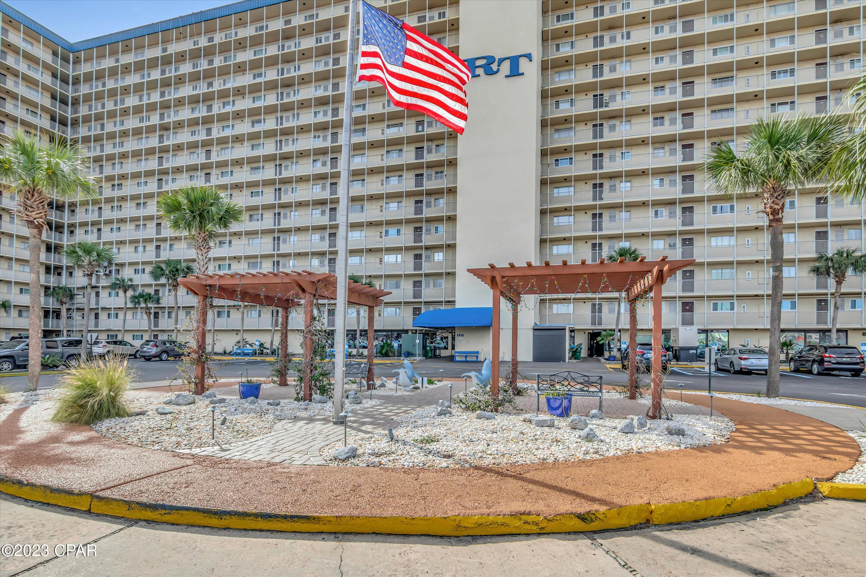 5801 Thomas Drive Drive 1114