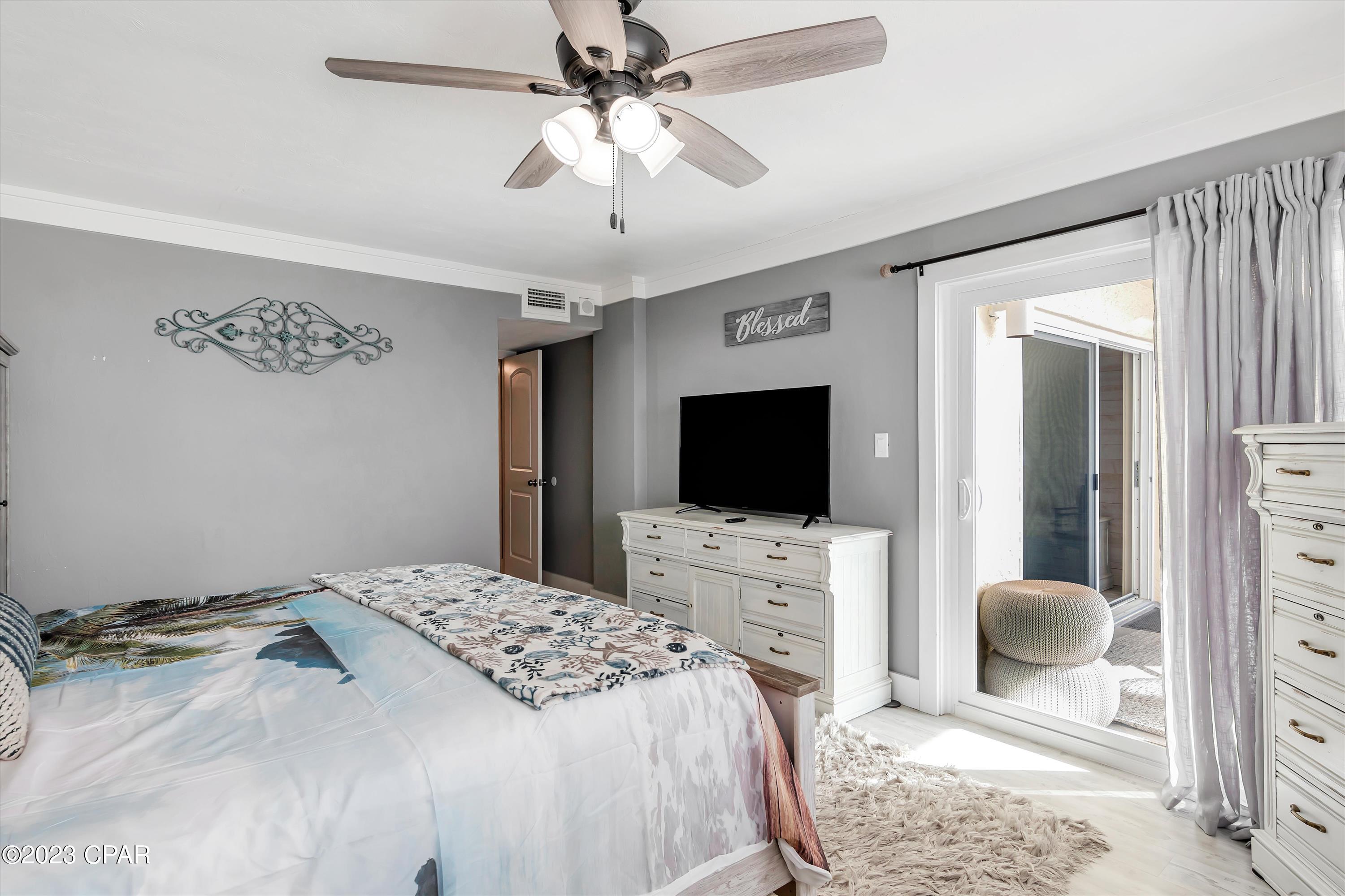 5801 Thomas Drive Drive 1114