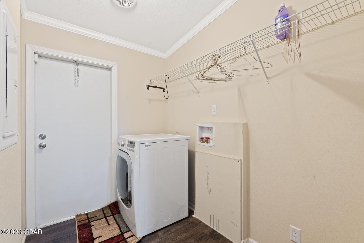 9141 Crook Hollow Road