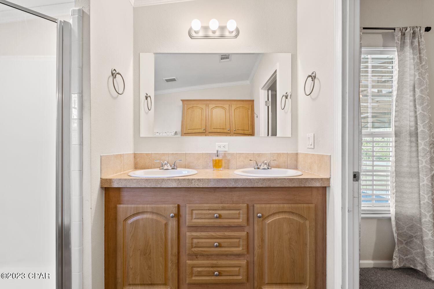 9141 Crook Hollow Road