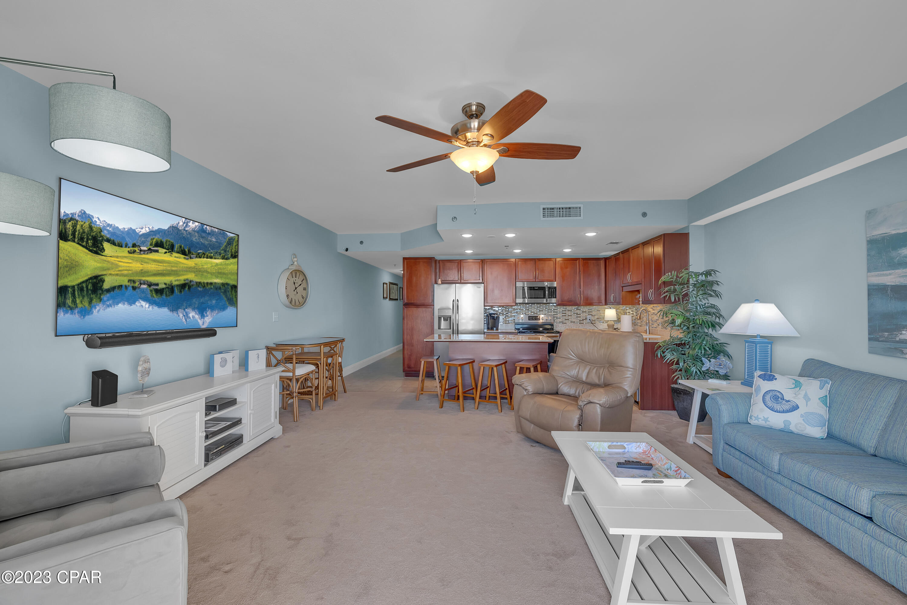 9902 S Thomas Drive Unit: 1935