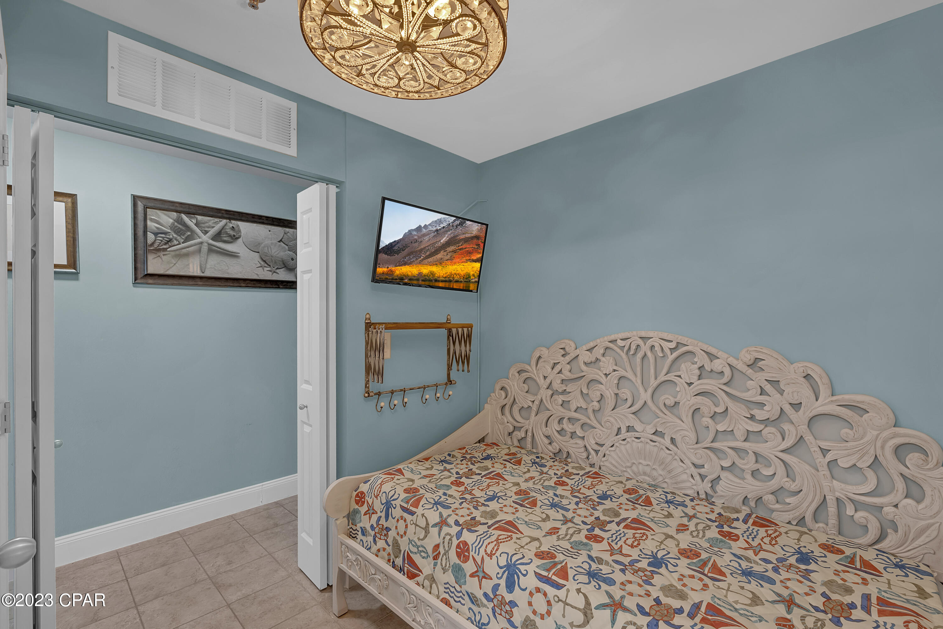 9902 S Thomas Drive Unit: 1935