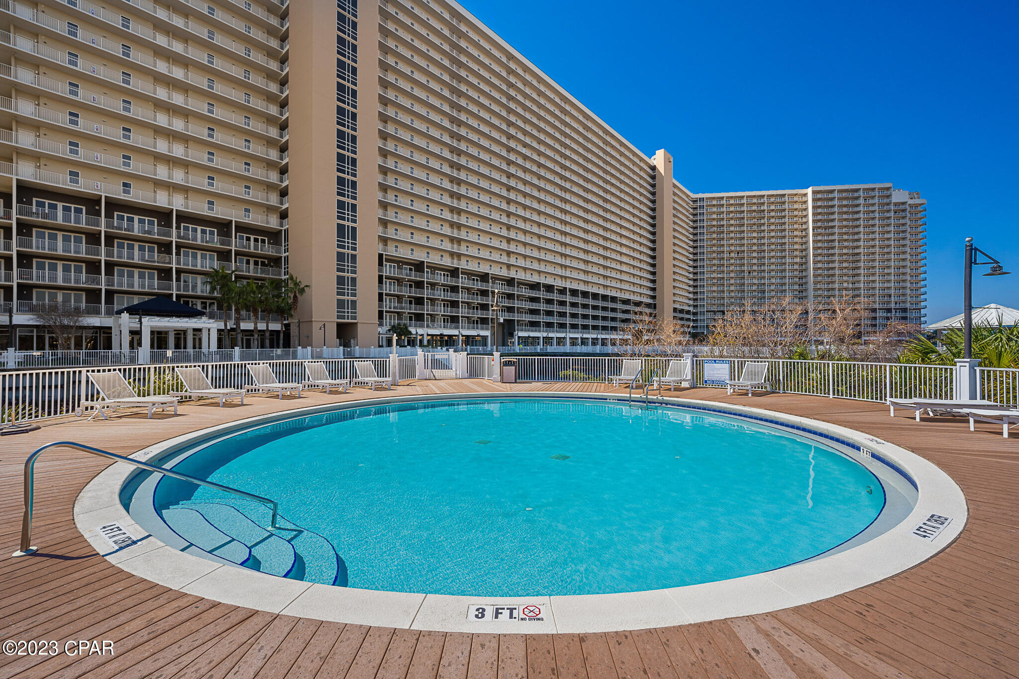 9902 S Thomas Drive Unit: 1935