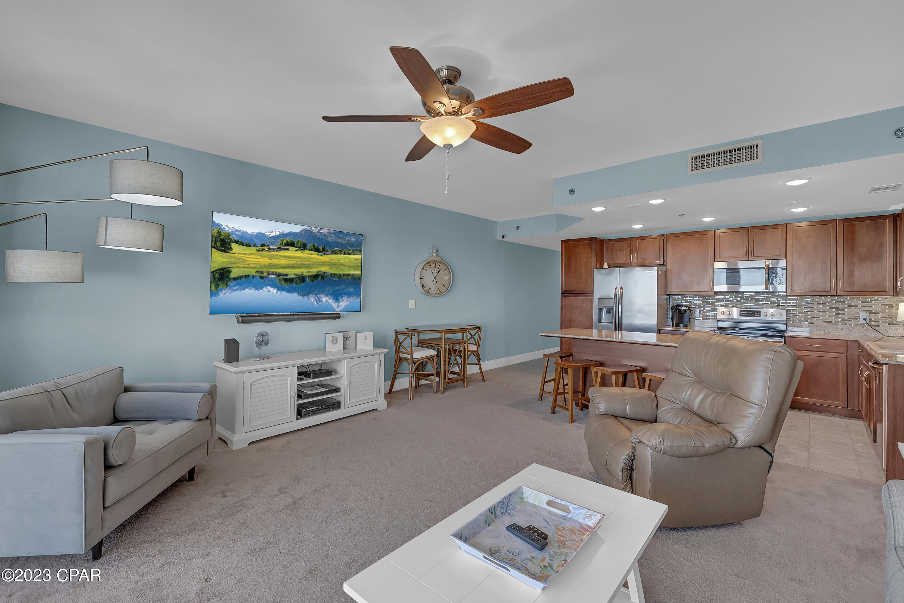 9902 S Thomas Drive Unit: 1935