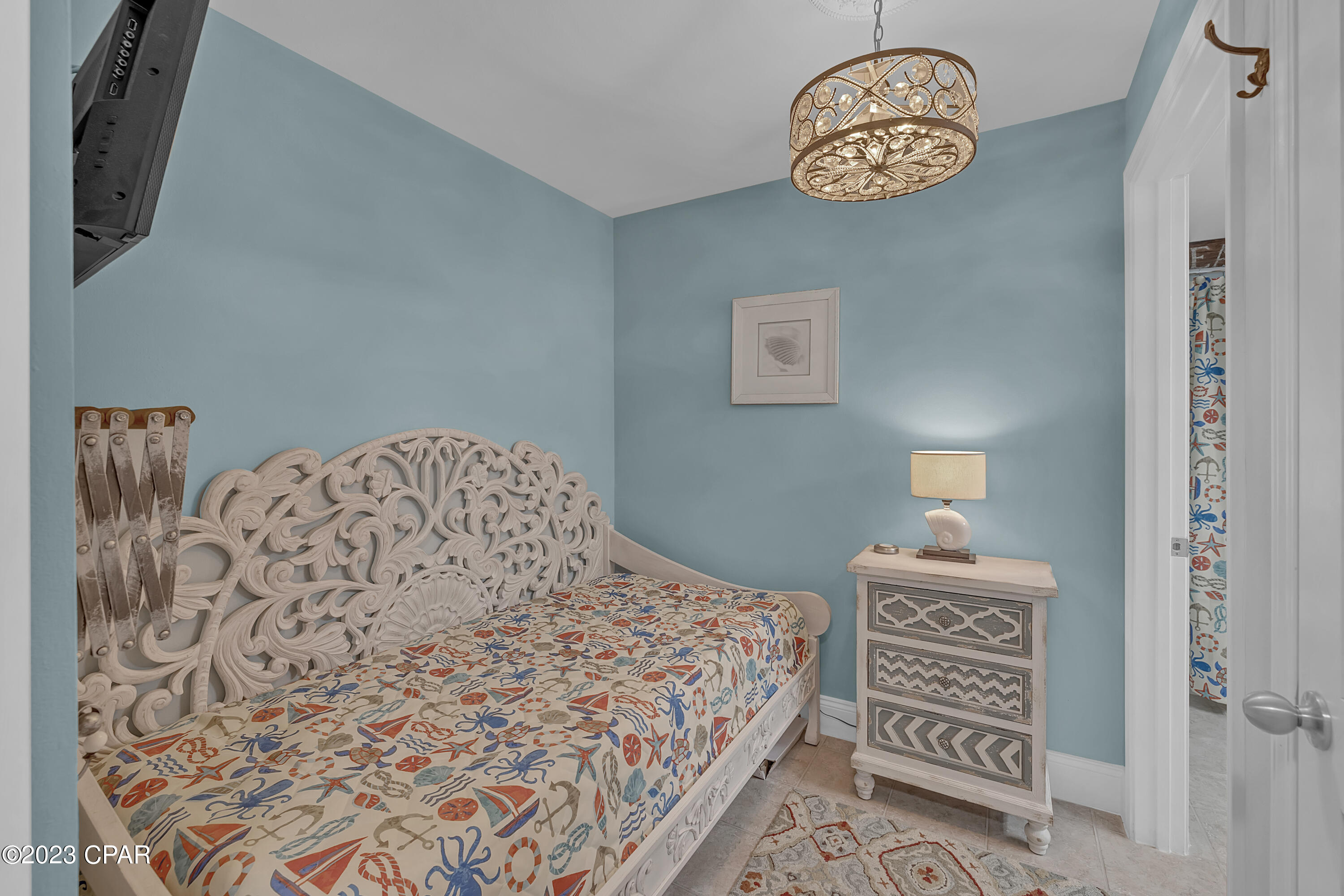 9902 S Thomas Drive Unit: 1935