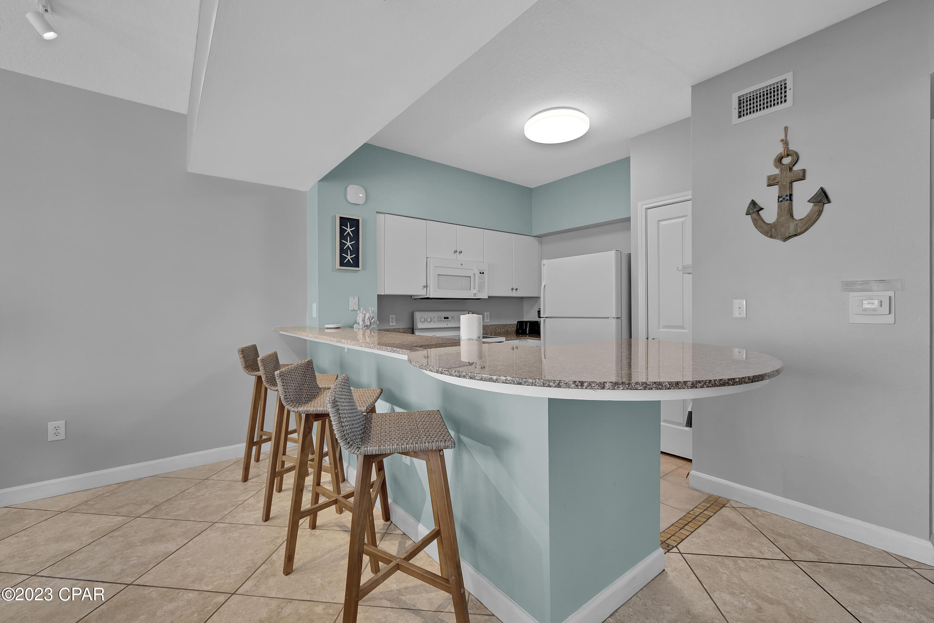 9900 S Thomas Drive Unit: 1215