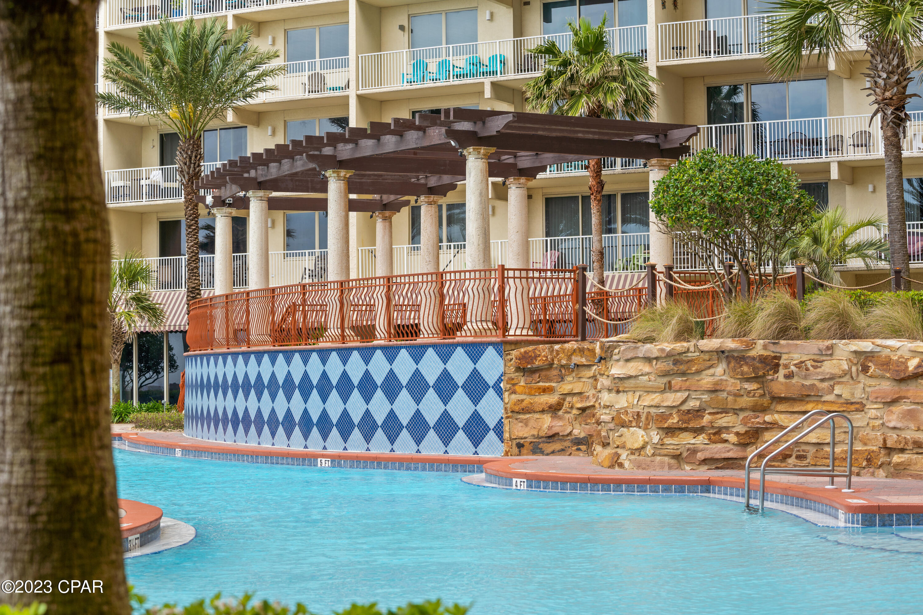 9900 S Thomas Drive Unit: 1215