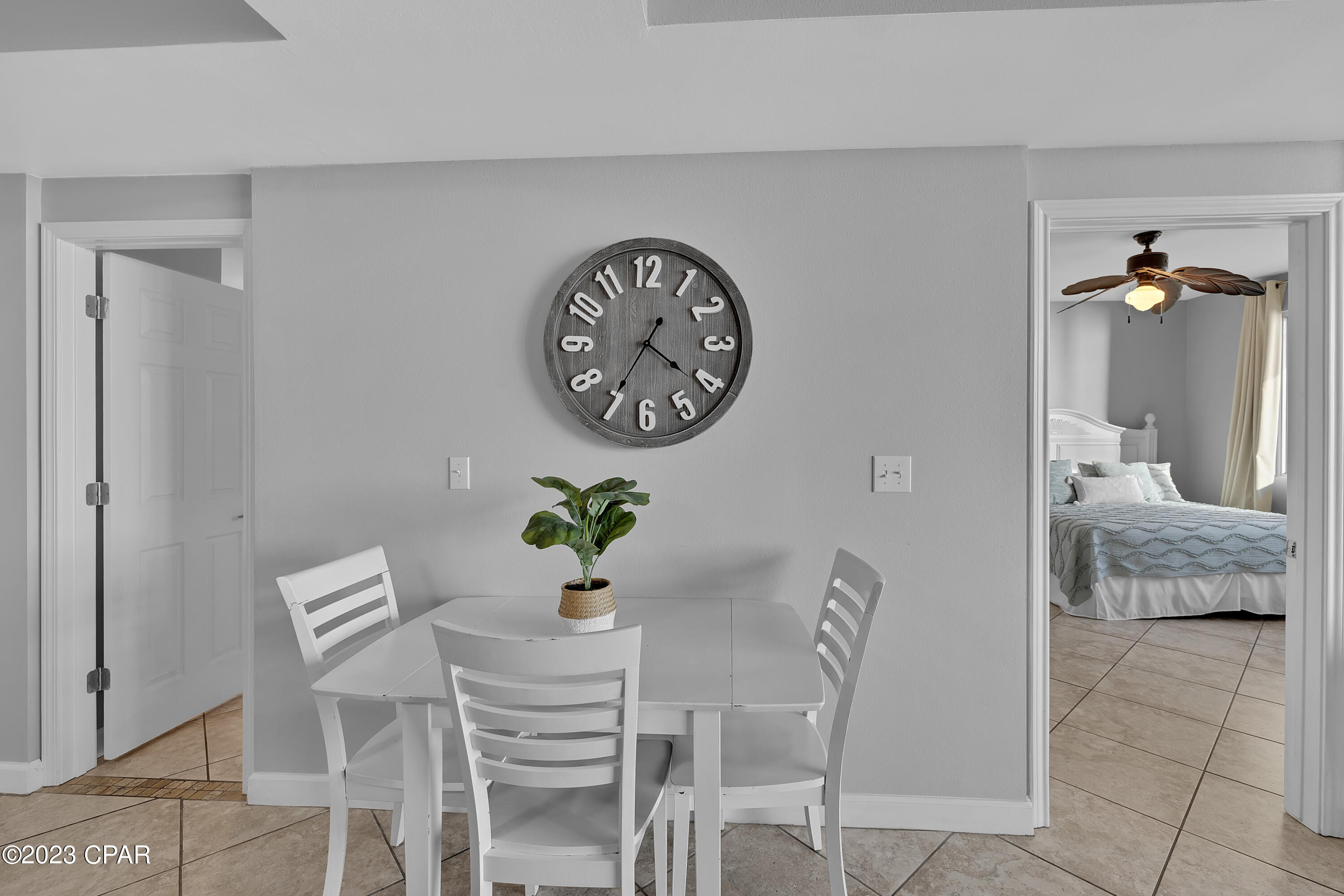 9900 S Thomas Drive Unit: 1215